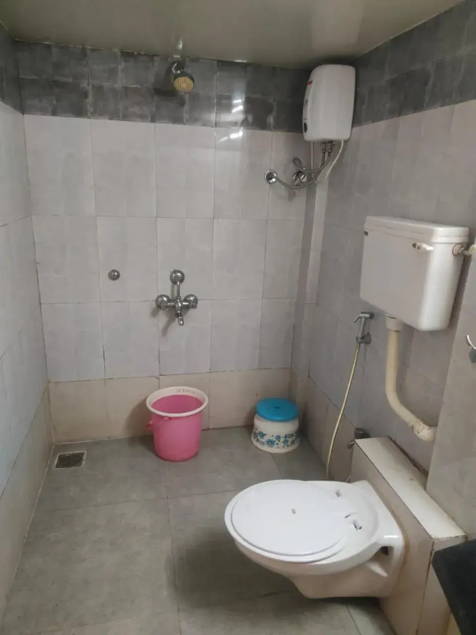 Bathroom in Hotel Laxmi Residency Bathroom in Hotel Laxmi Residency