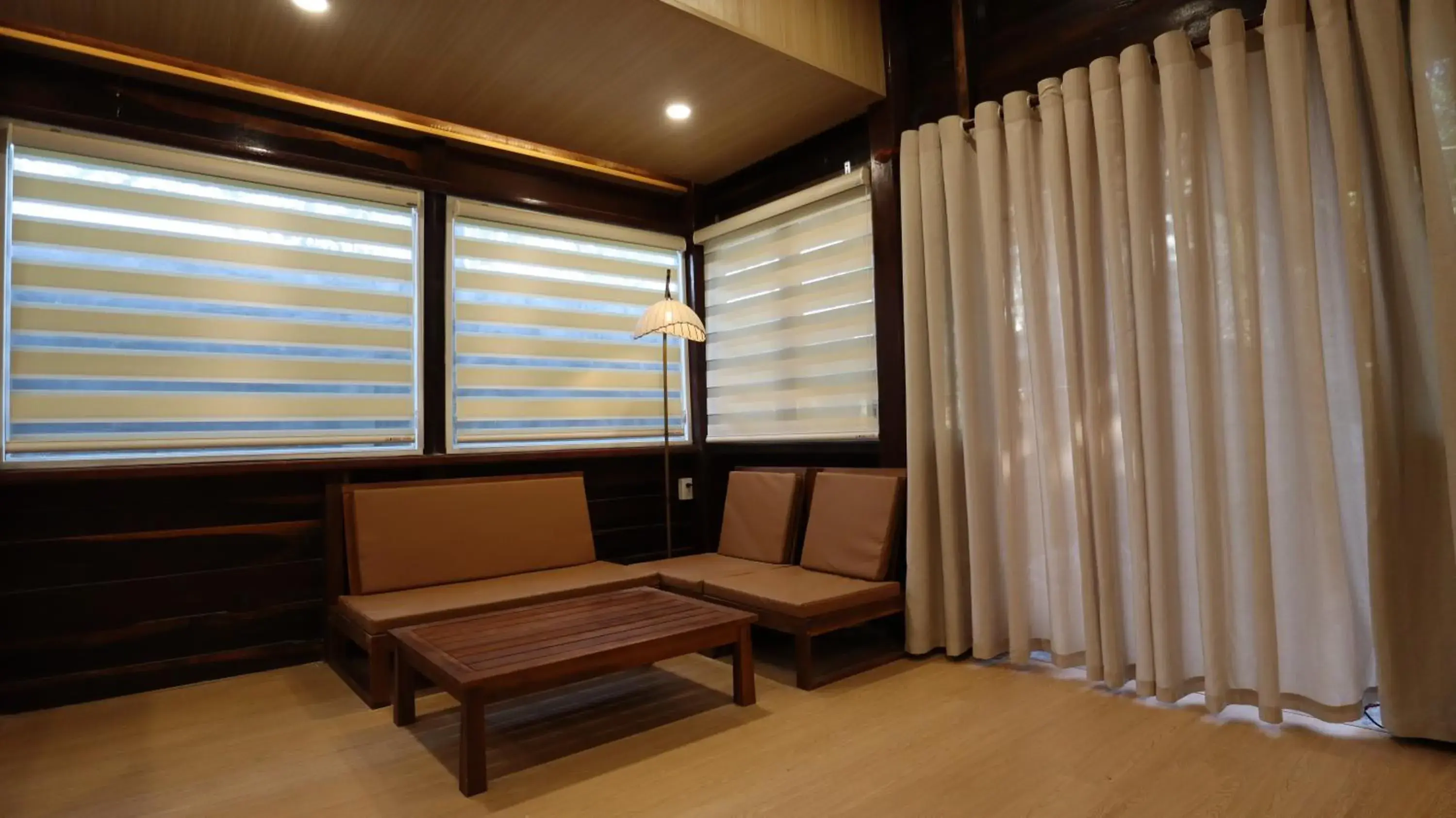 Family Room in The 47 House Homestay BMT Family Room in The 47 House Homestay BMT
