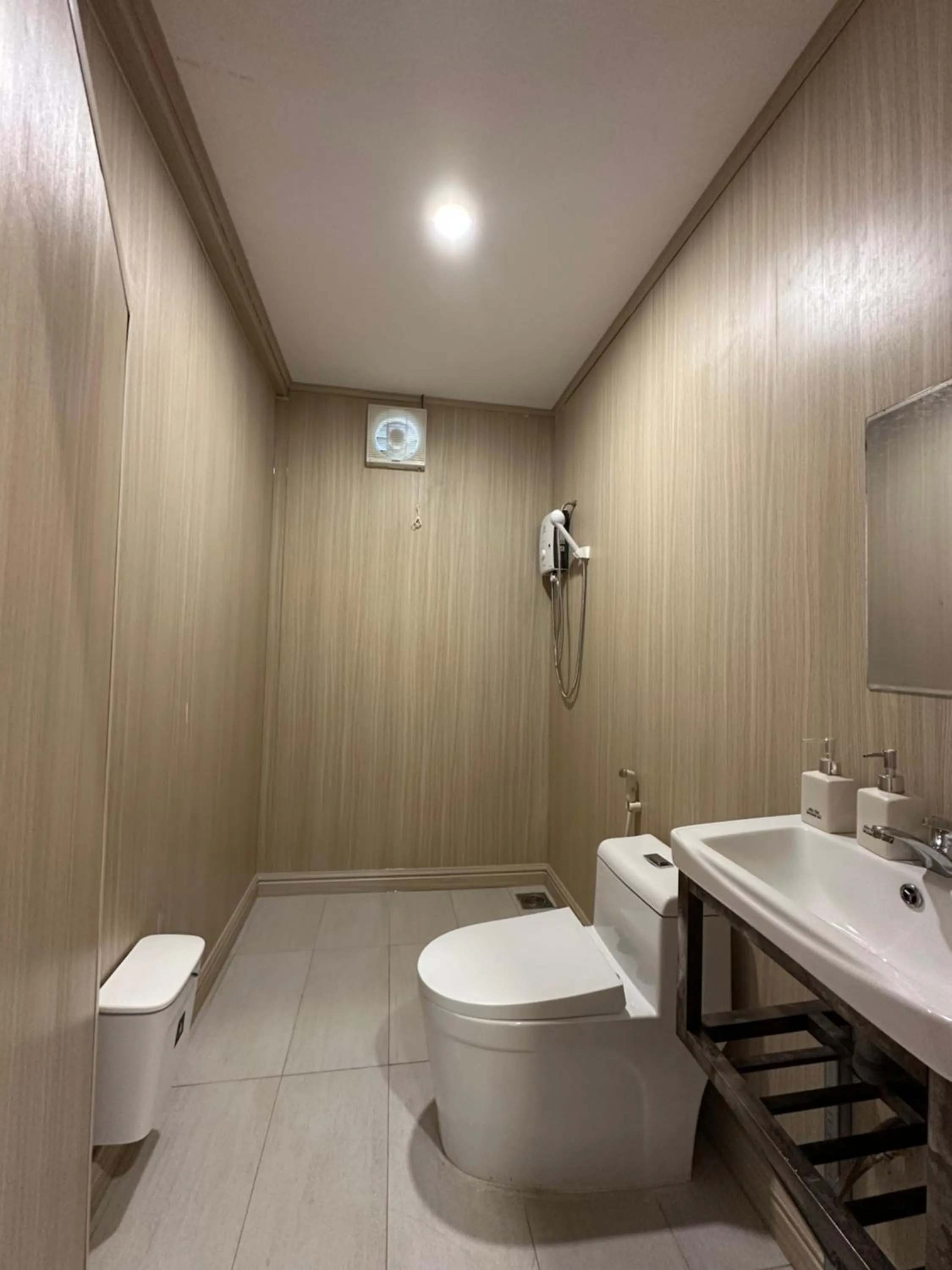 The 47 House Homestay BMT