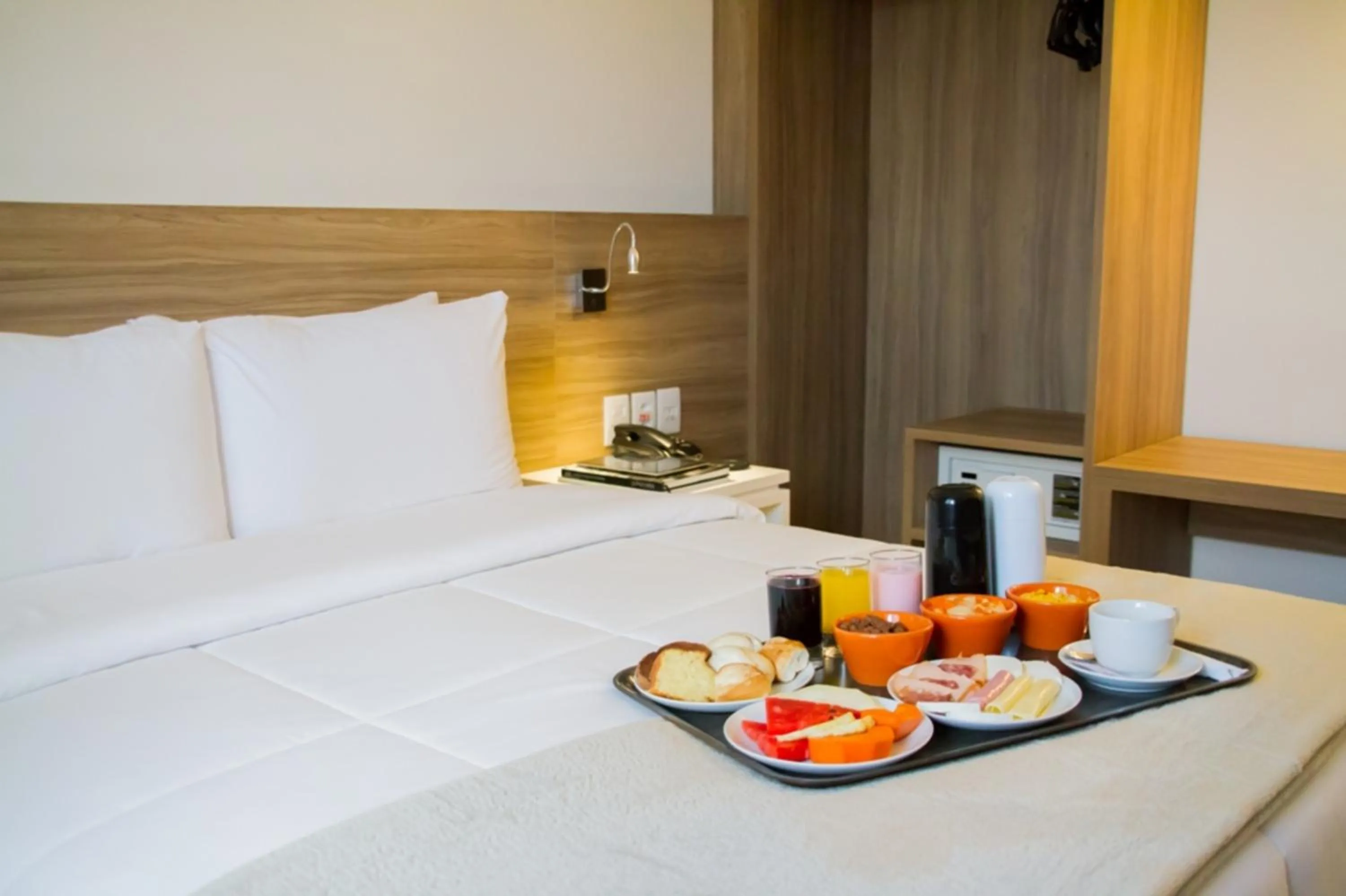 Bedroom, Bed in Intercity Gravataí