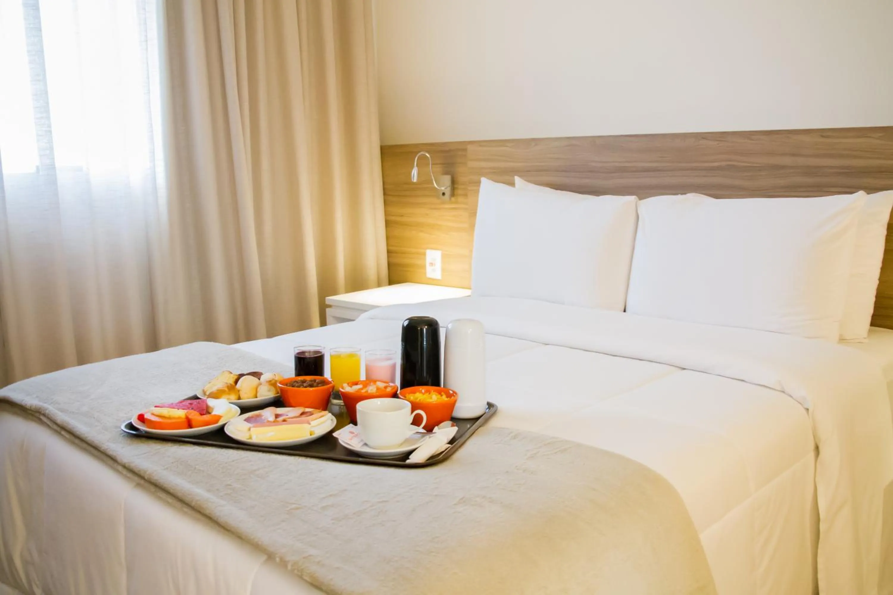 Property building, Bed in Intercity Gravataí