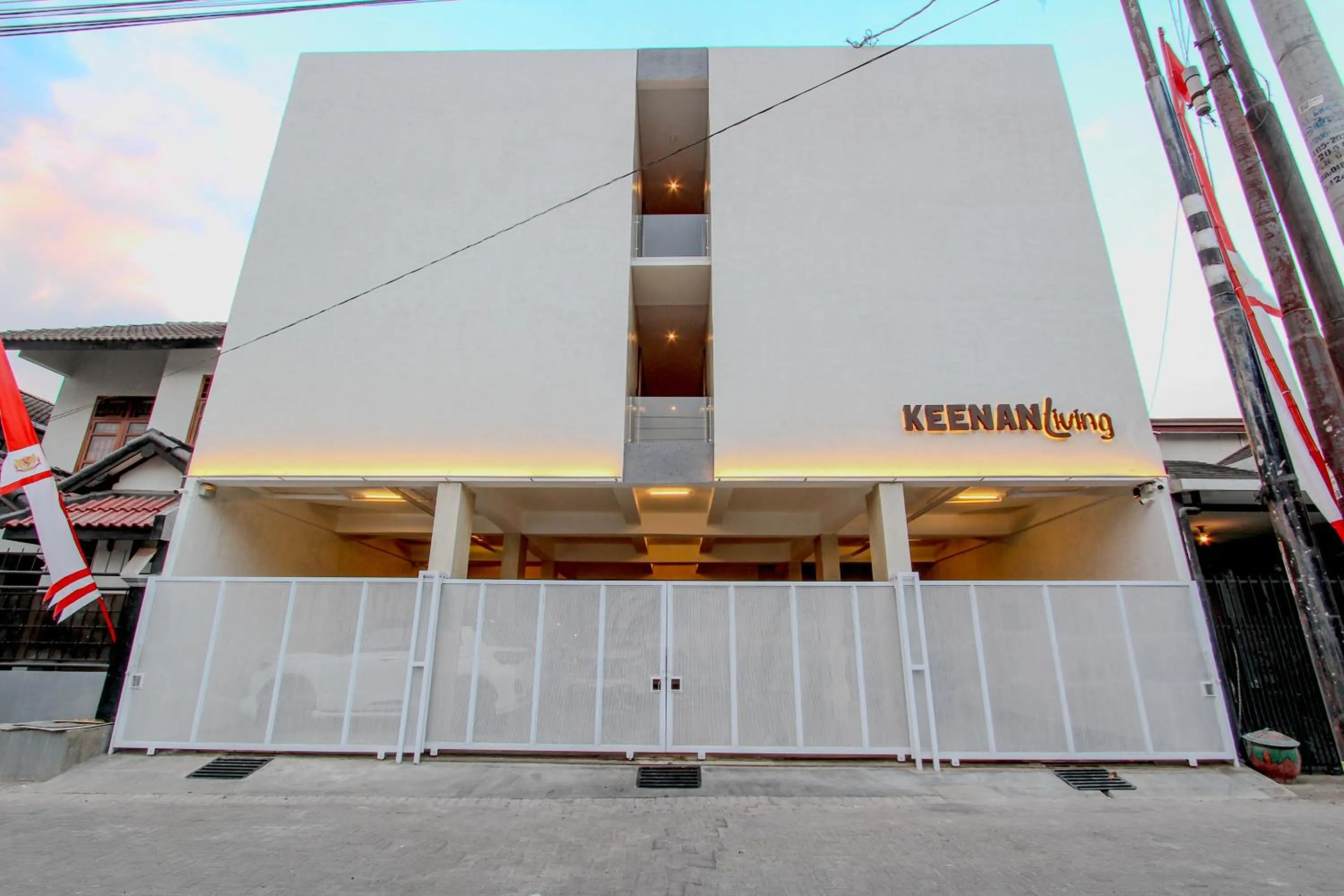 Keenan Living Perumnas