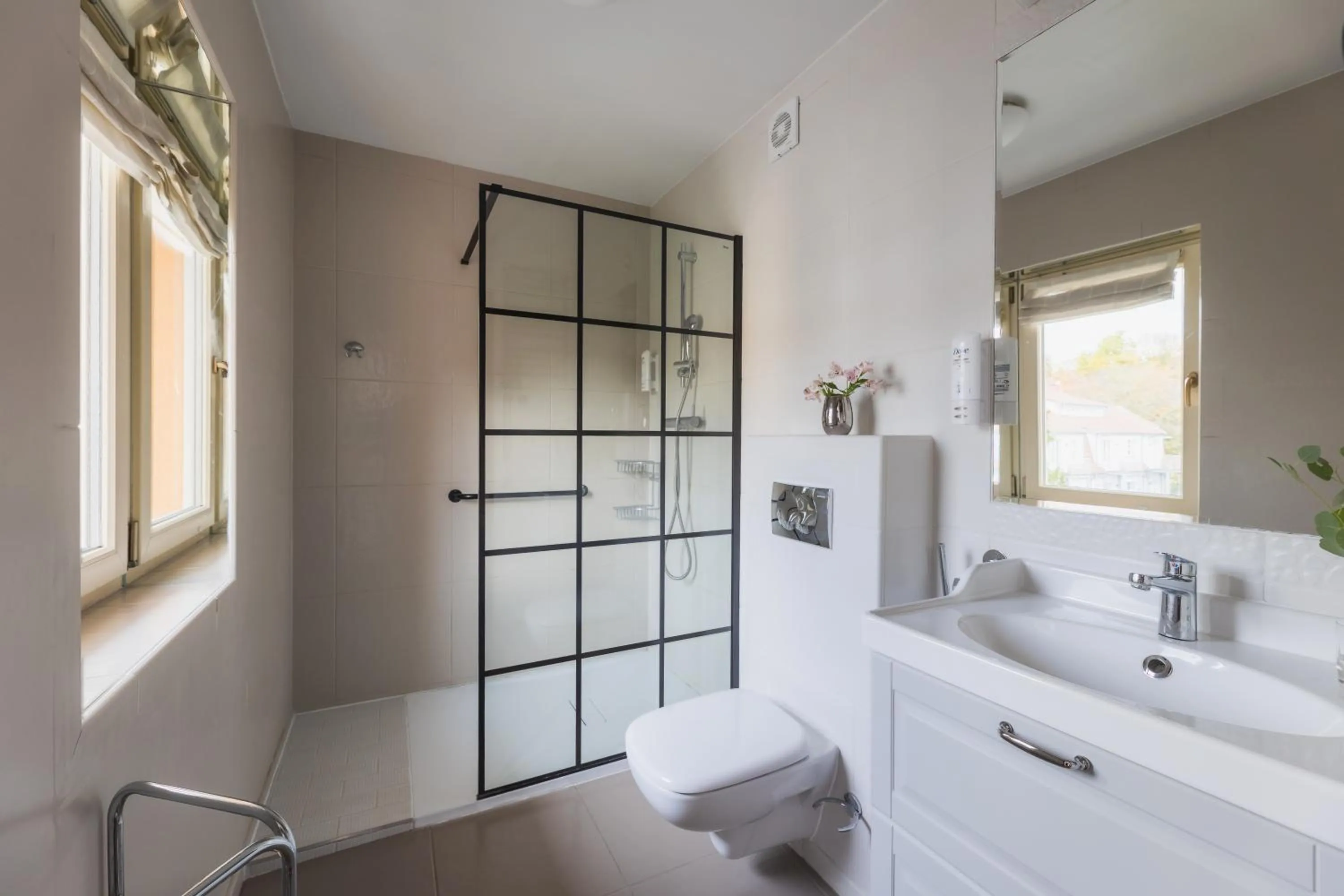 Shower in H Villa Herkules