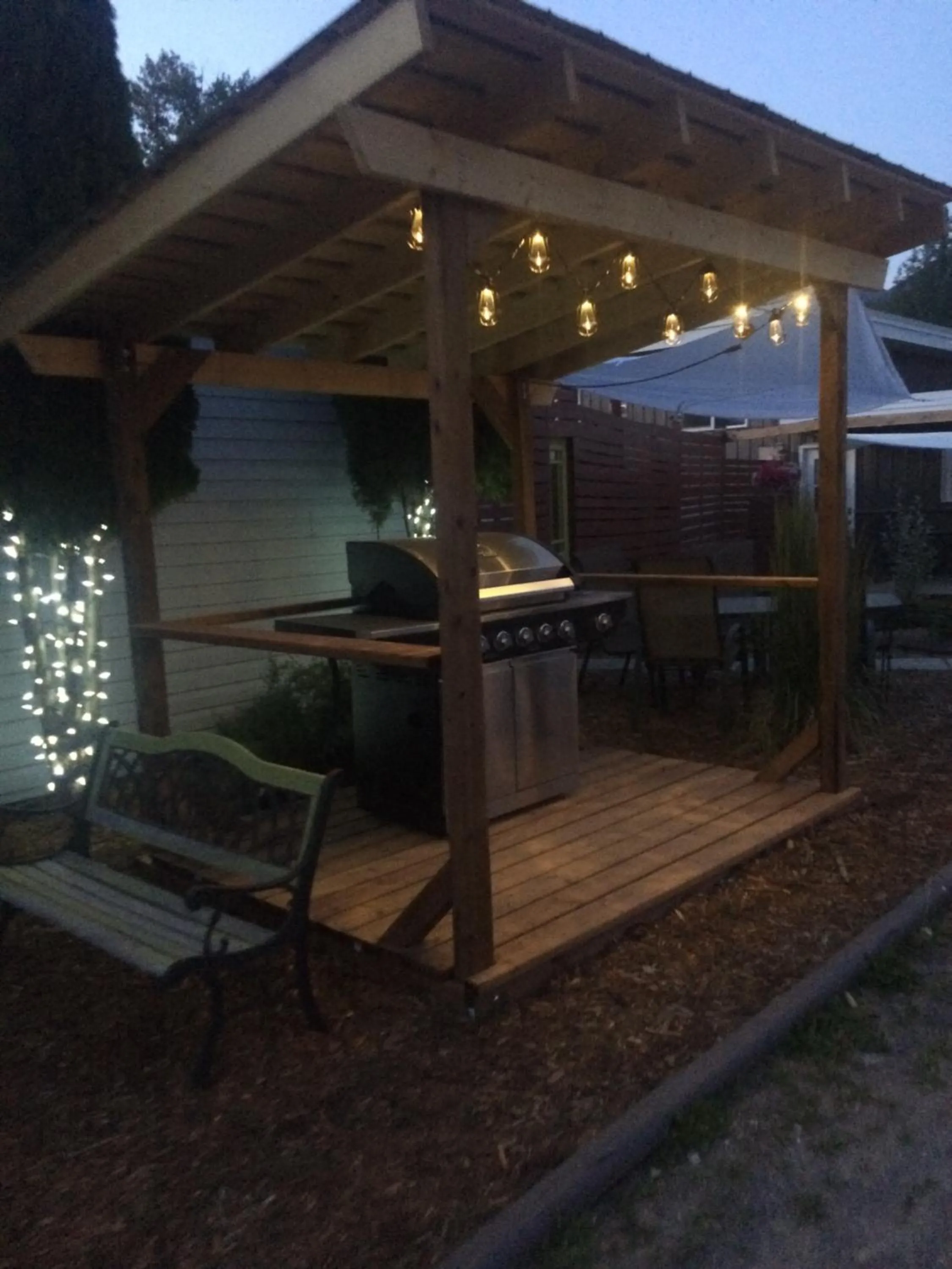 BBQ facilities in Pinewood Inn