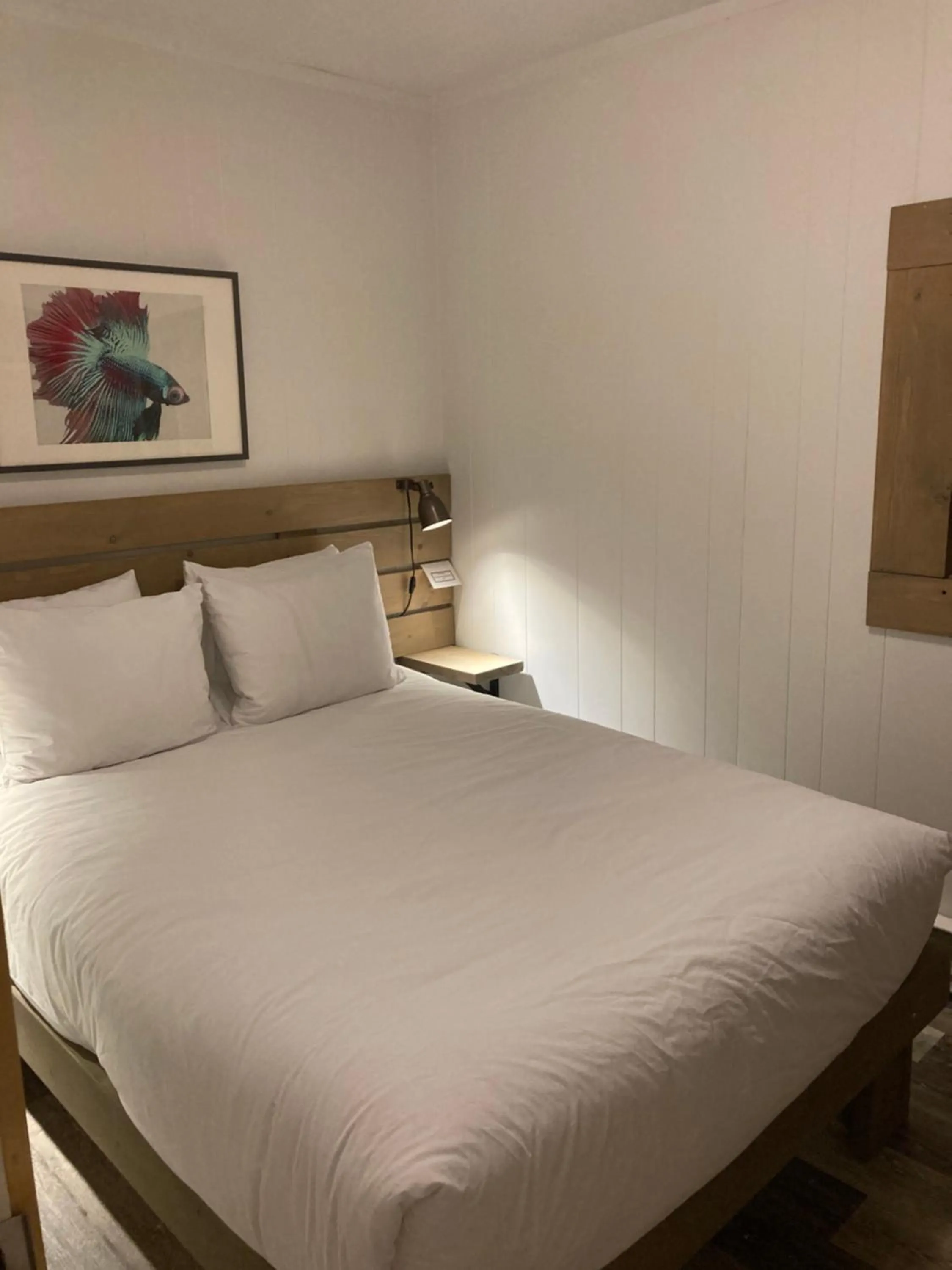 Bed in Pinewood Inn