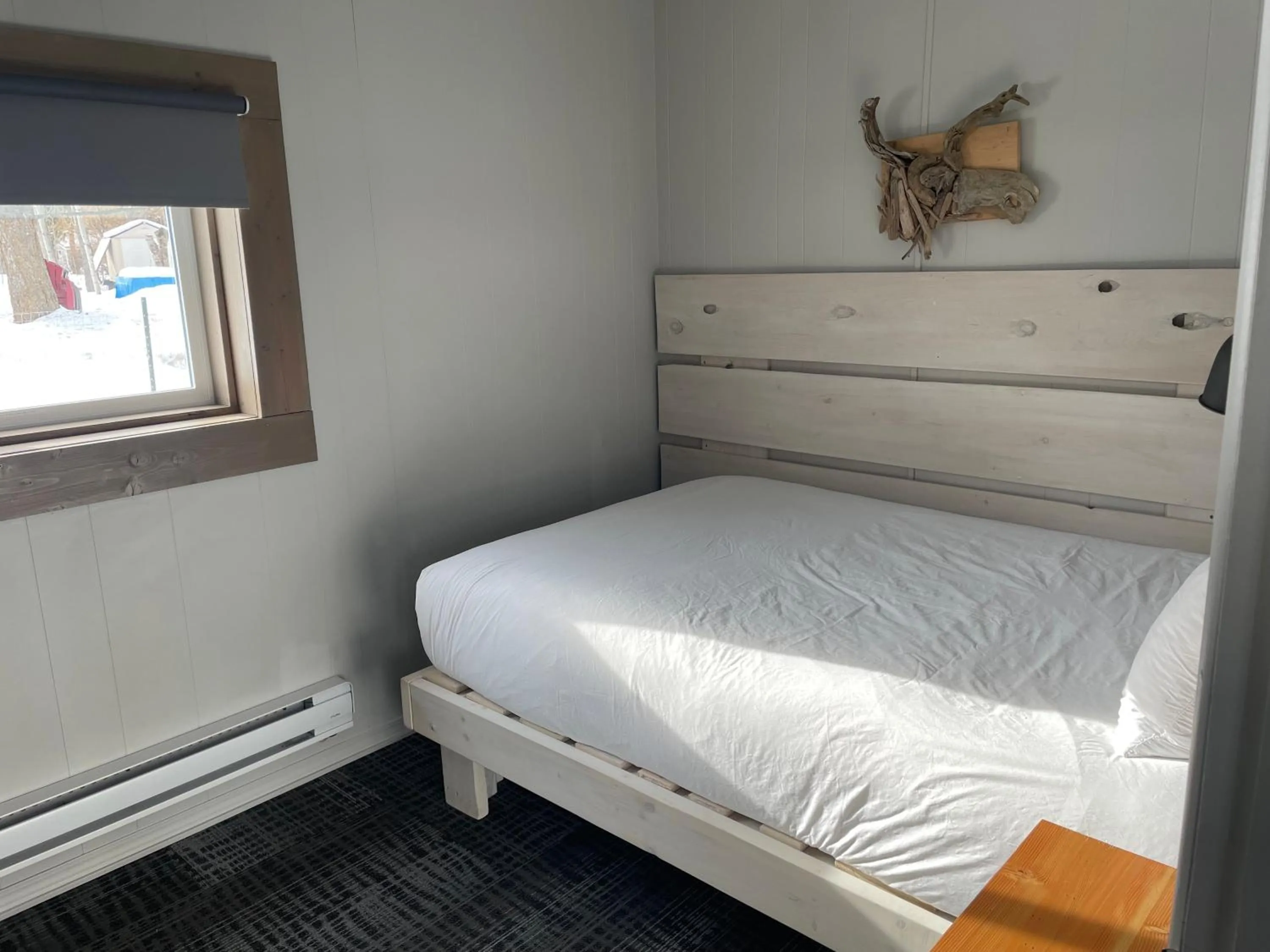 Bed in Pinewood Inn