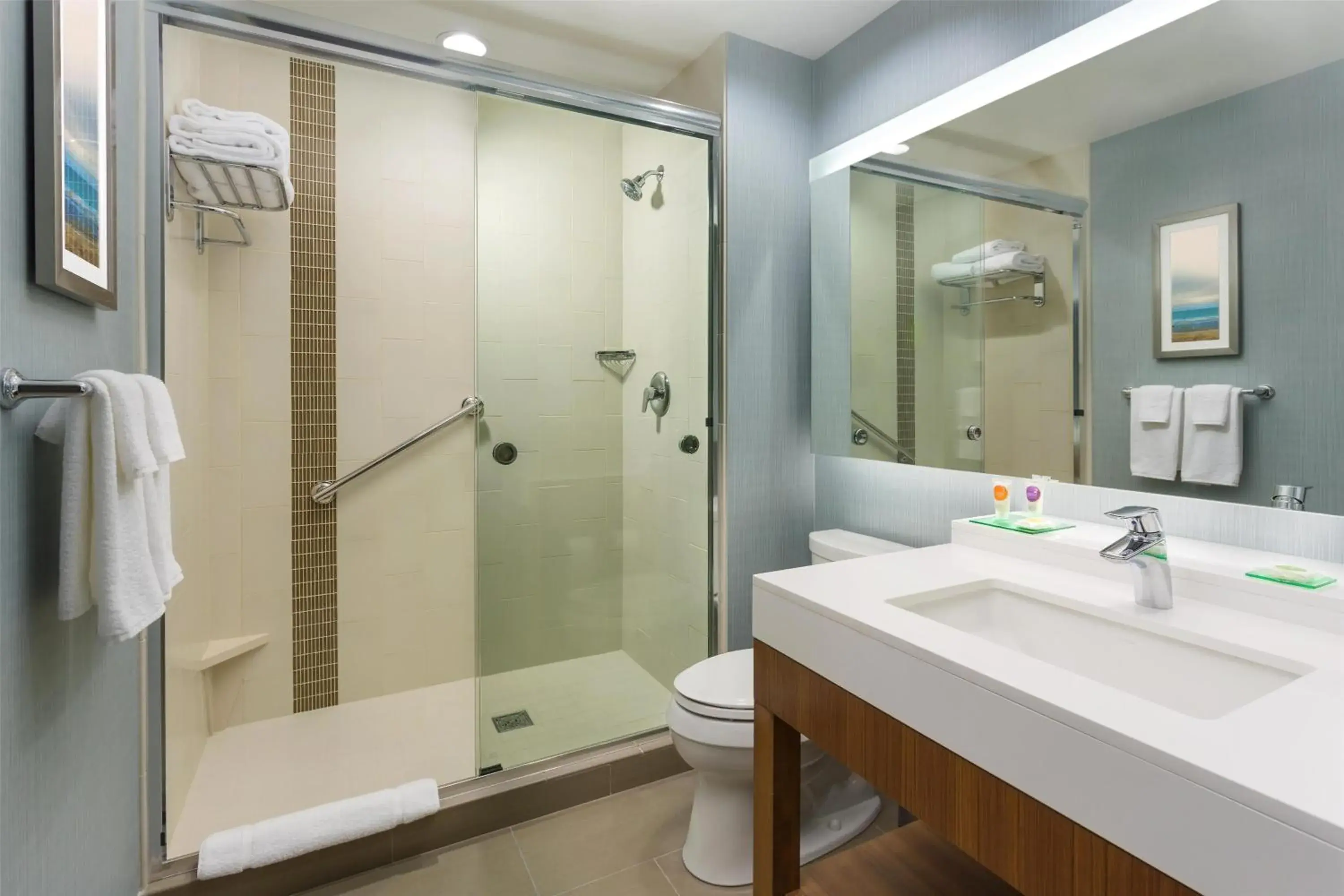 Corner King Room with Sofa Bed and View in Hyatt Place Chicago/Downtown - The Loop Corner King Room with Sofa Bed and View in Hyatt Place Chicago/Downtown - The Loop