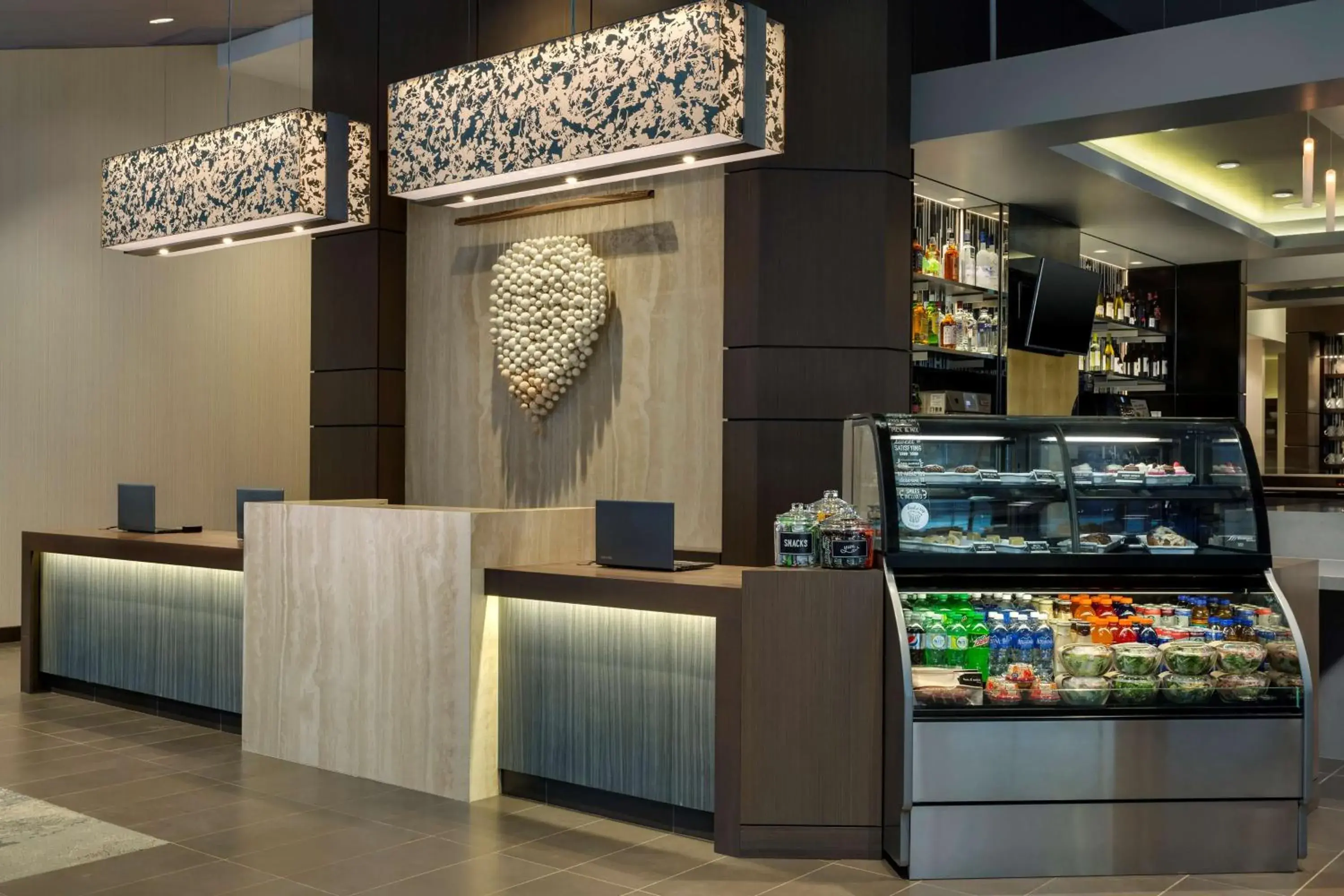 Lounge or bar in Hyatt Place Chicago/Downtown - The Loop Lounge or bar in Hyatt Place Chicago/Downtown - The Loop