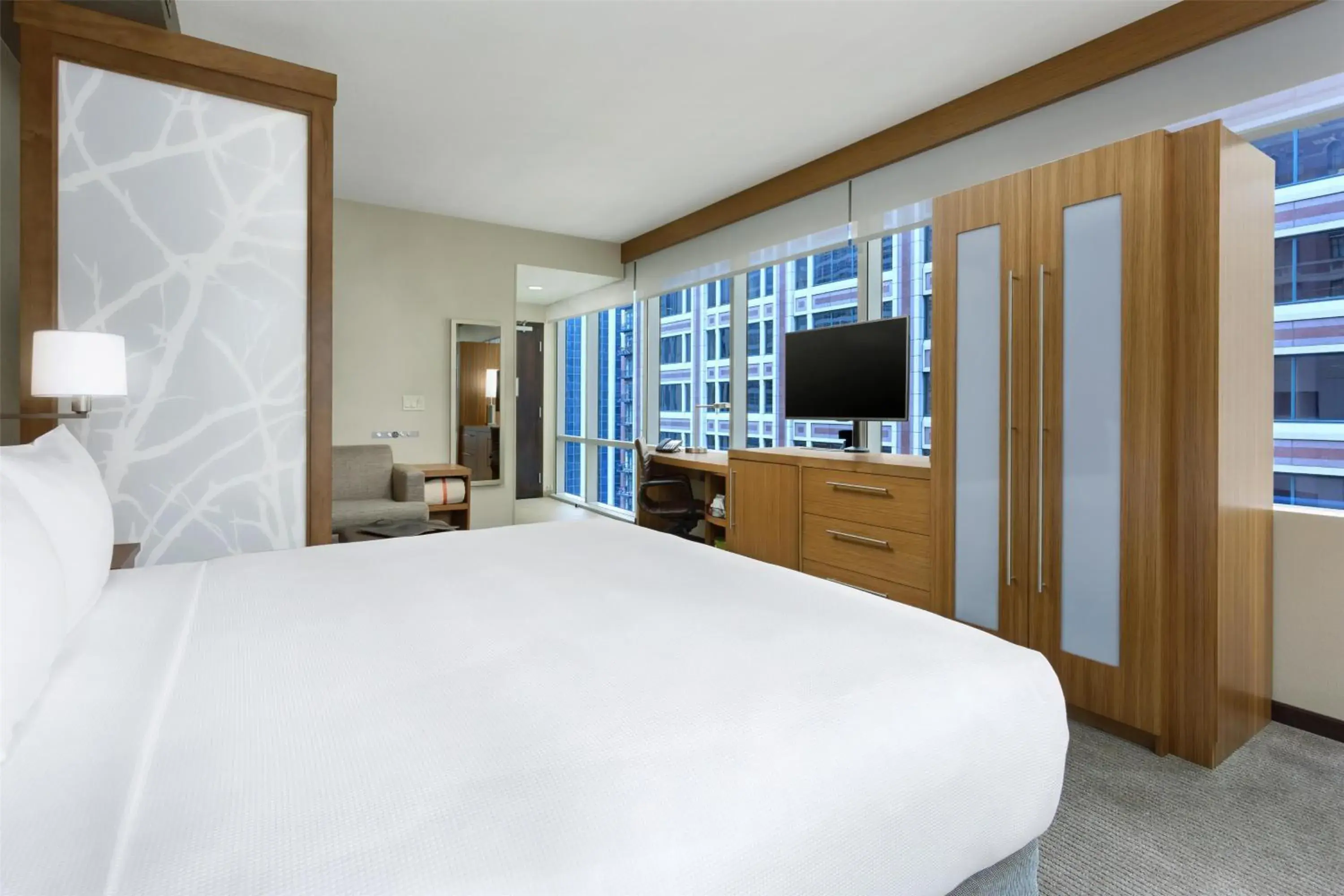 Bedroom, Bed in Hyatt Place Chicago/Downtown - The Loop Bedroom, Bed in Hyatt Place Chicago/Downtown - The Loop