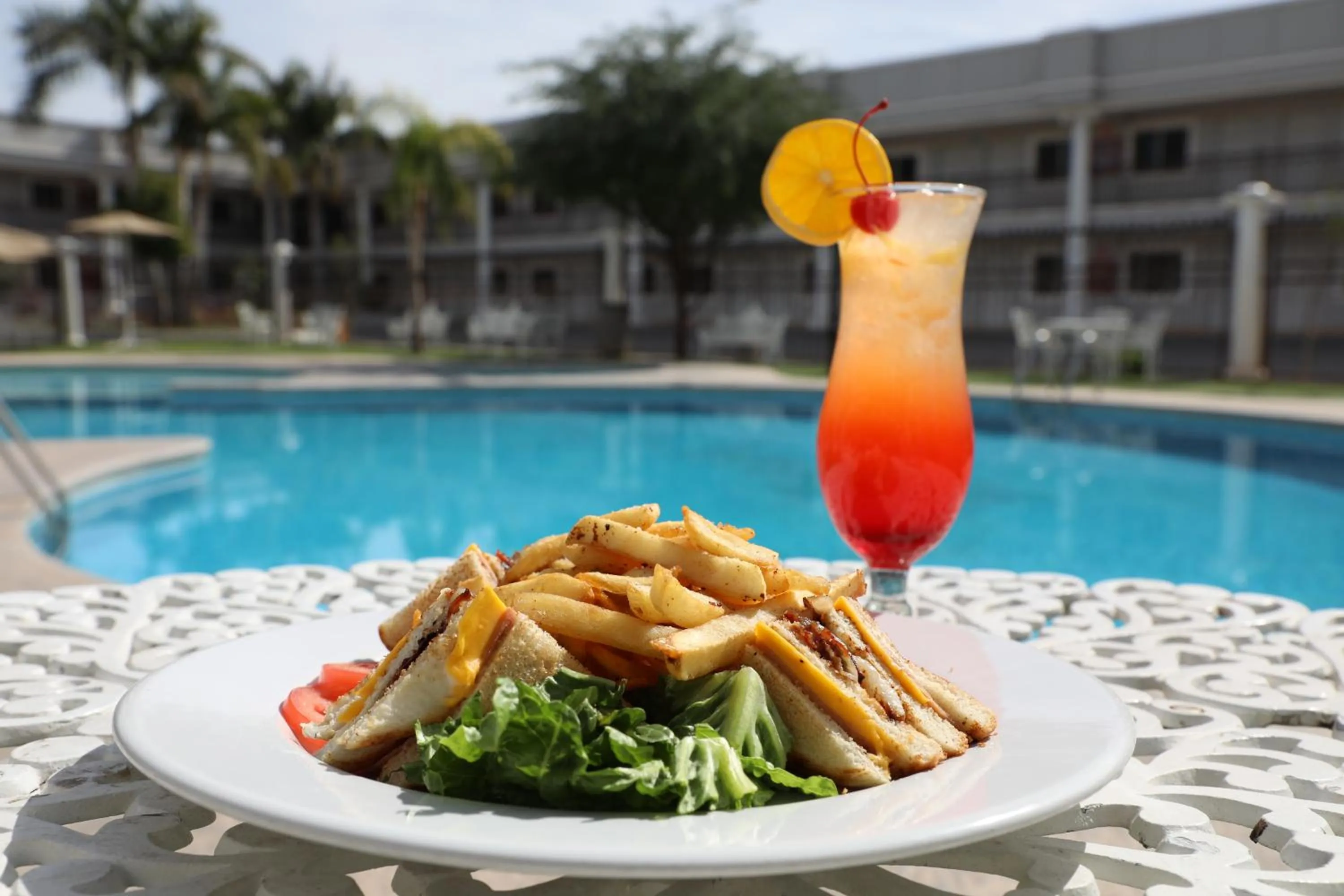 Swimming pool in Hotel Santorian