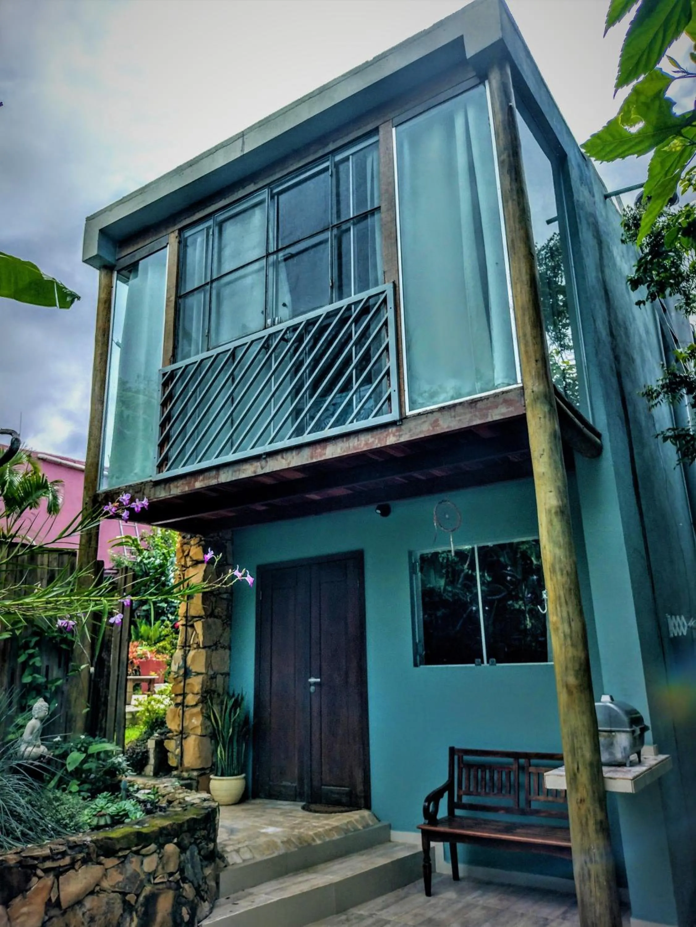 Facade/entrance in Pousada Zazen