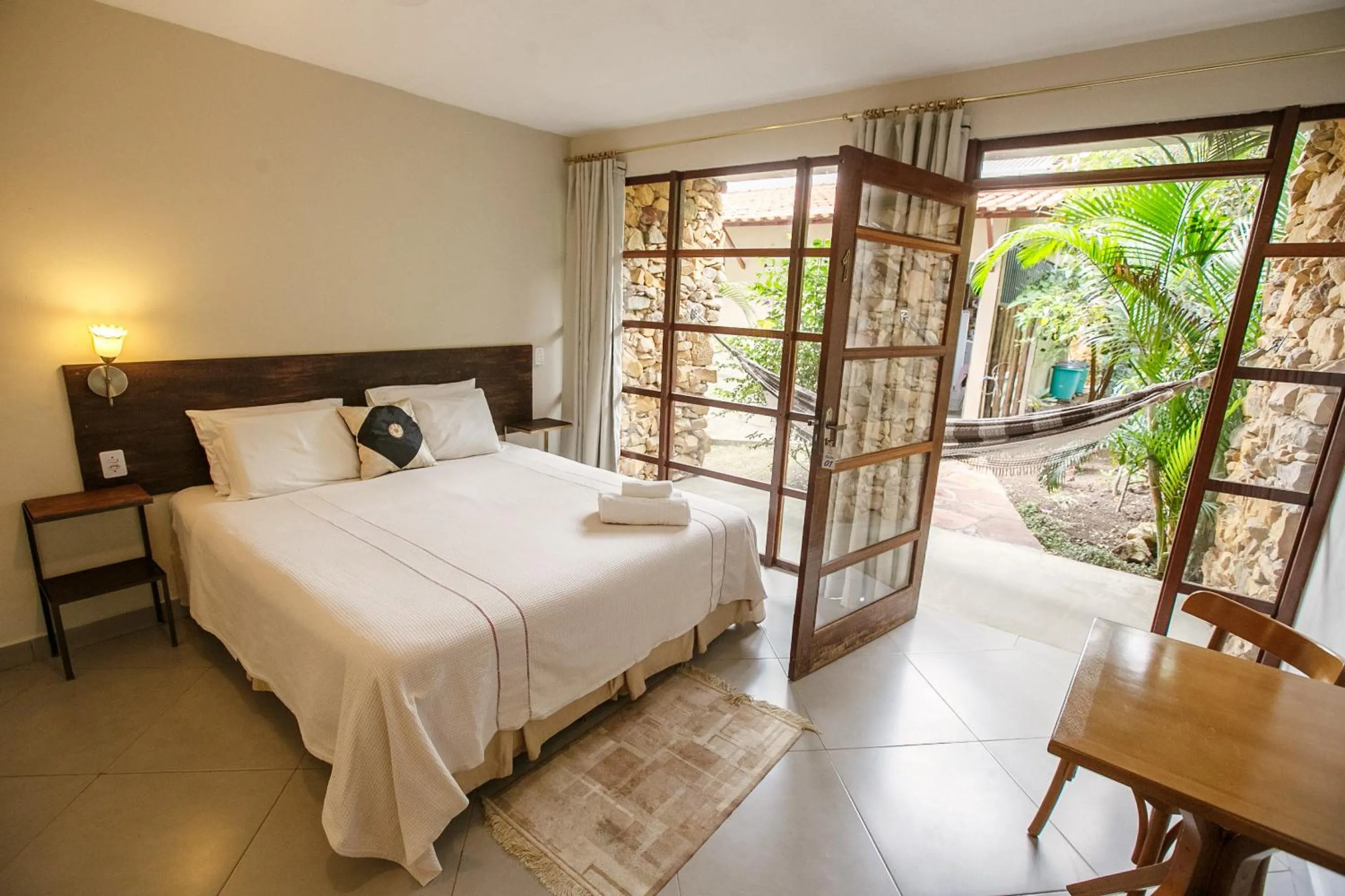 Bedroom, Bed in Pousada Zazen