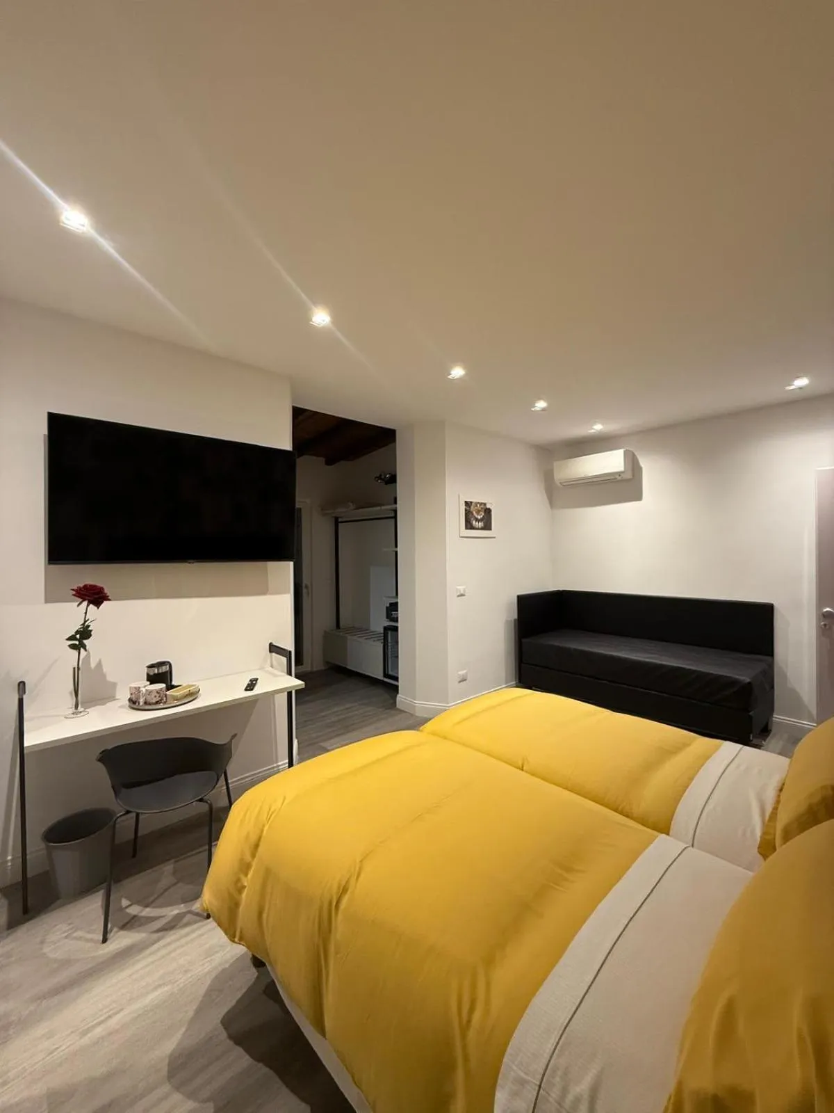 Bedroom, Bed in FoffoSuite