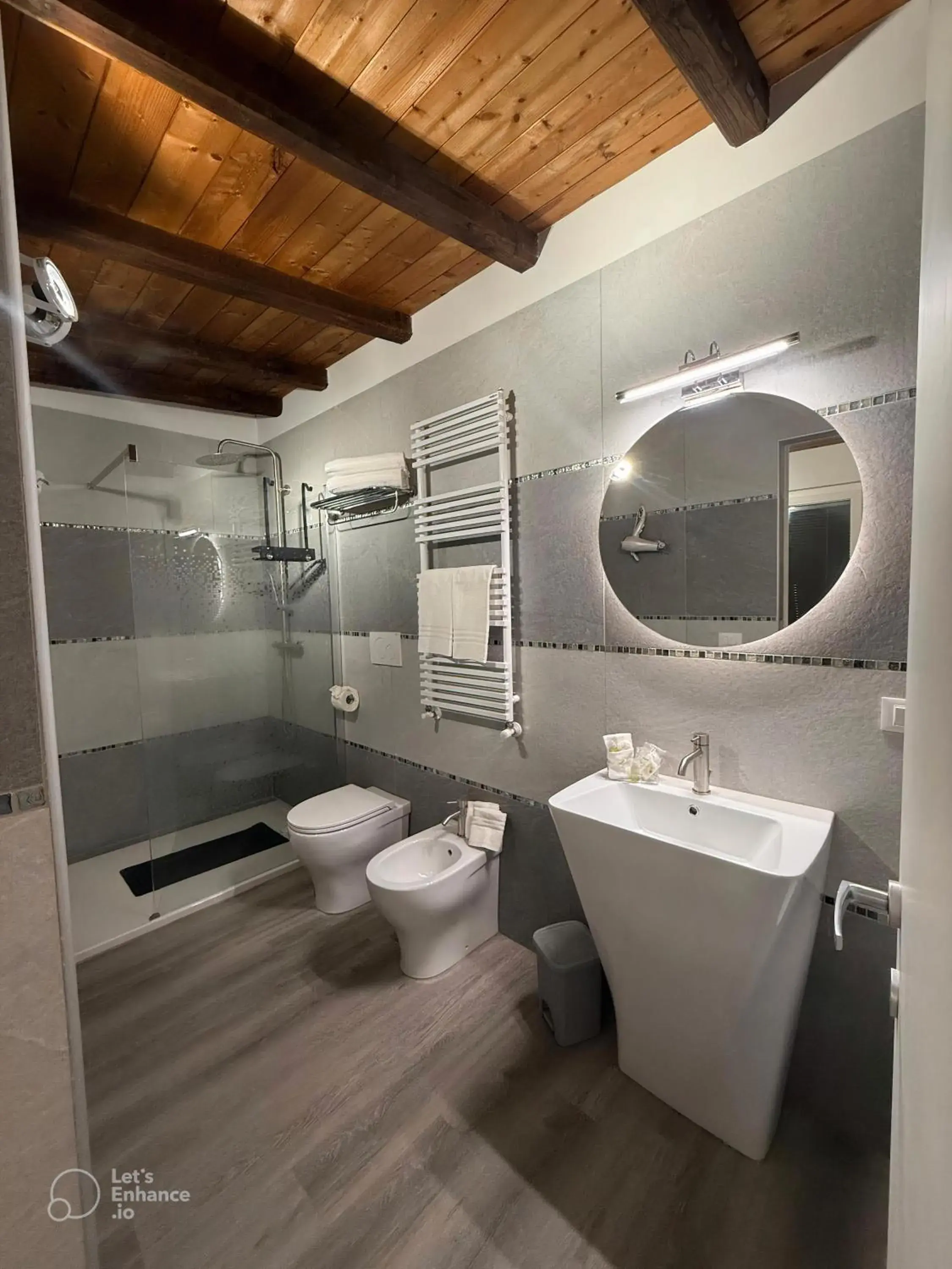 Deluxe Double or Twin Room in FoffoSuite Deluxe Double or Twin Room in FoffoSuite