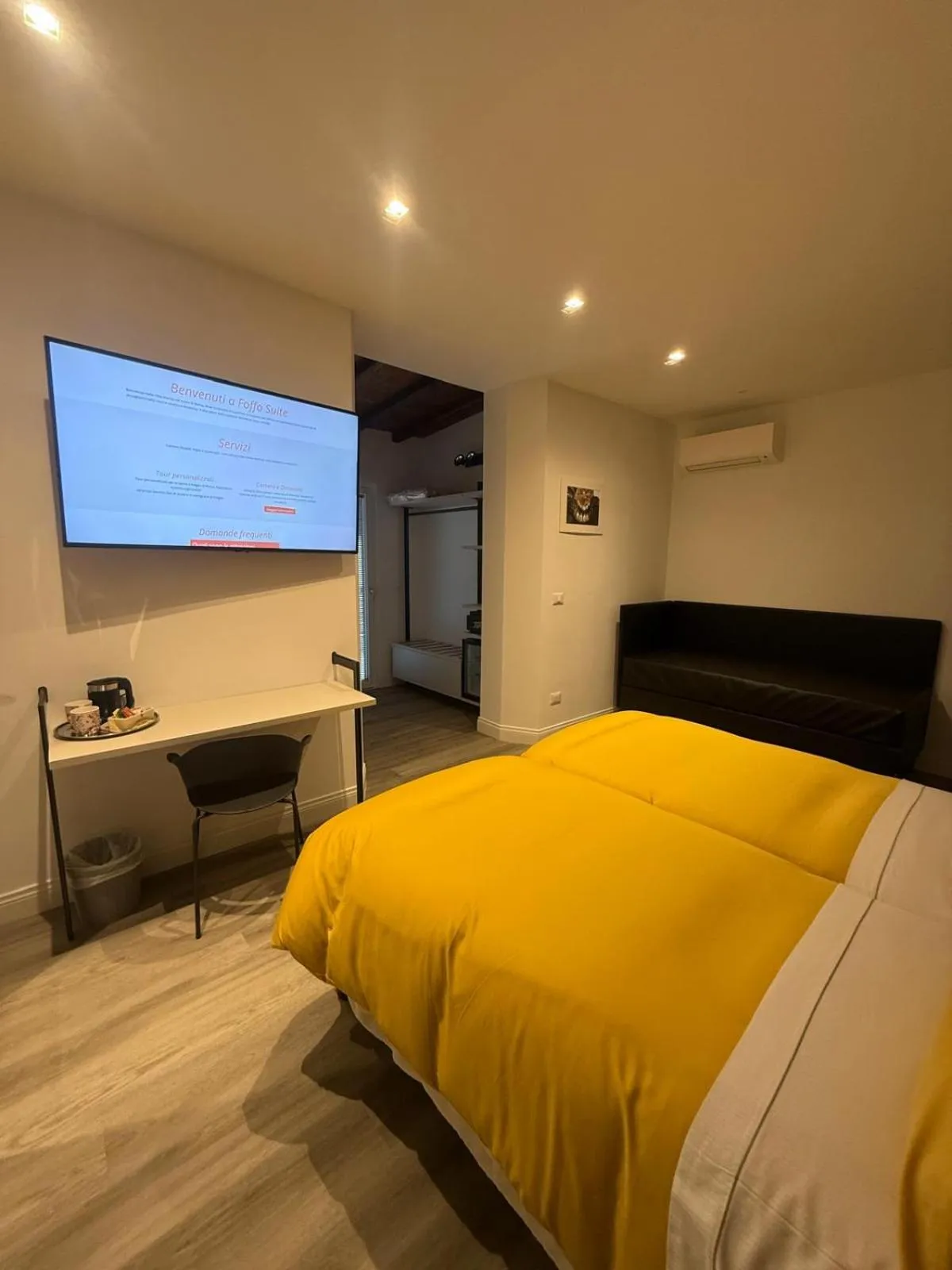 Bedroom, Bed in FoffoSuite