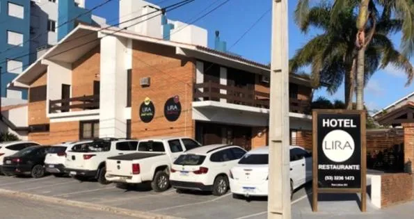 Parking in Lira Apart Hotel