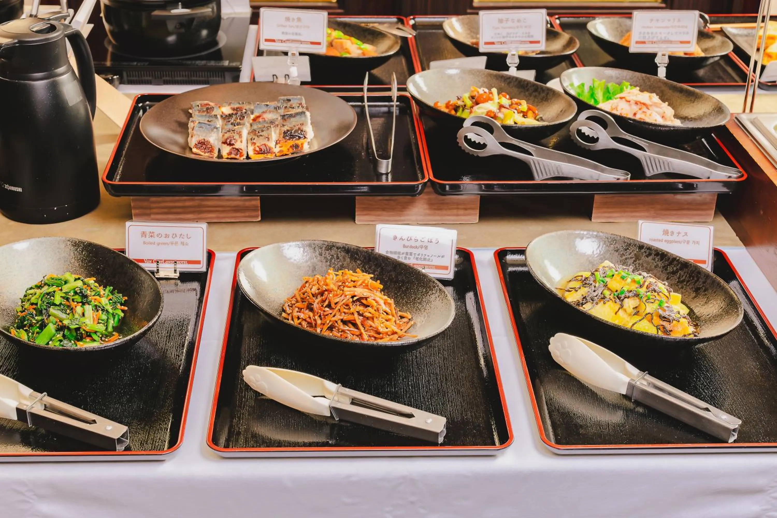 Breakfast in Van Cort Landt Hotel