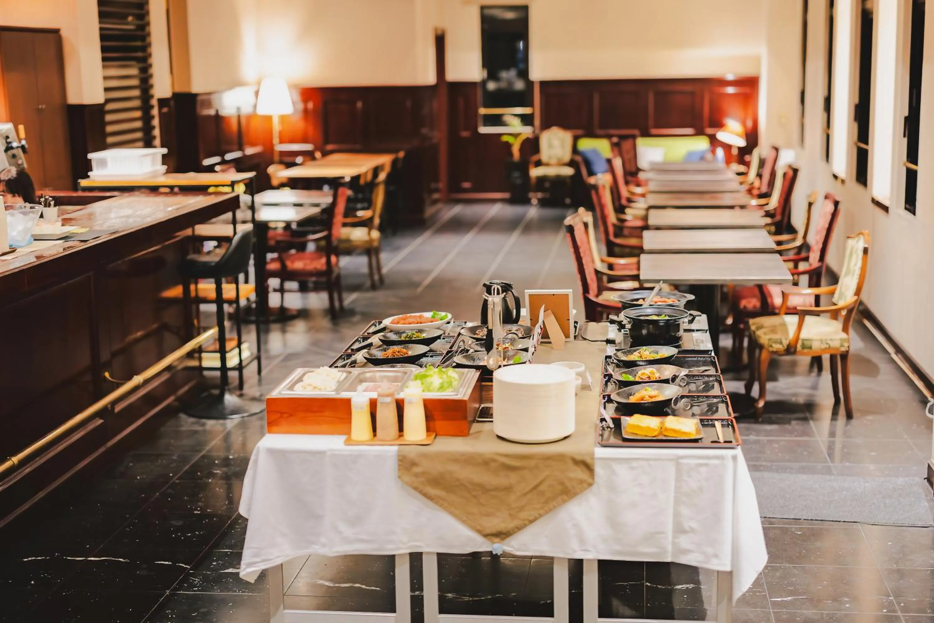 Breakfast in Van Cort Landt Hotel