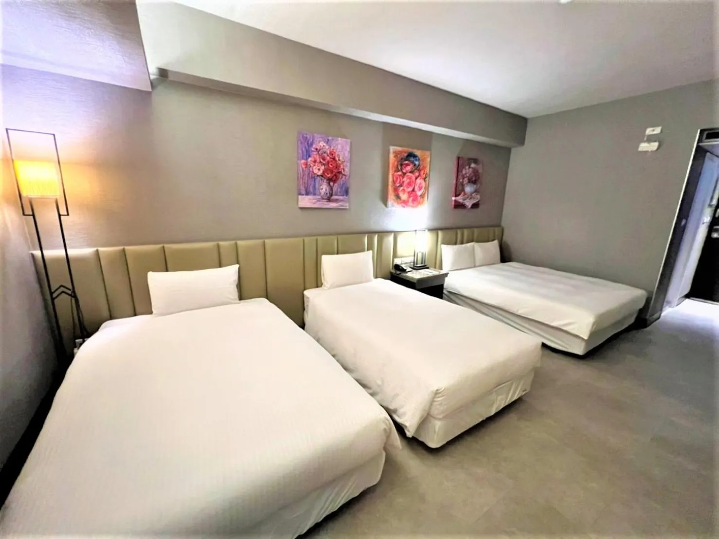 Bedroom, Bed in Kaohsiung Ahotel