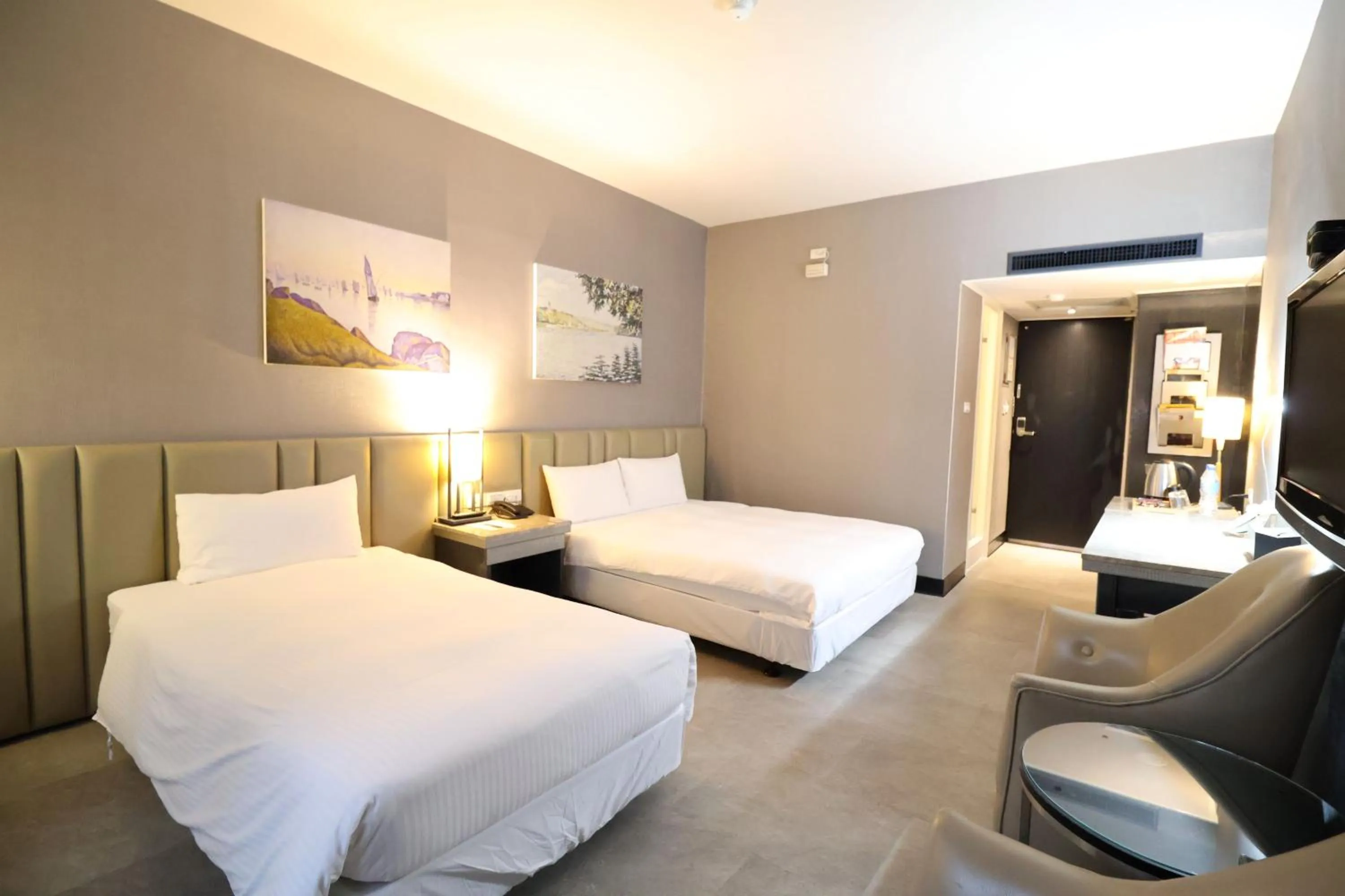 Bedroom, Bed in Kaohsiung Ahotel