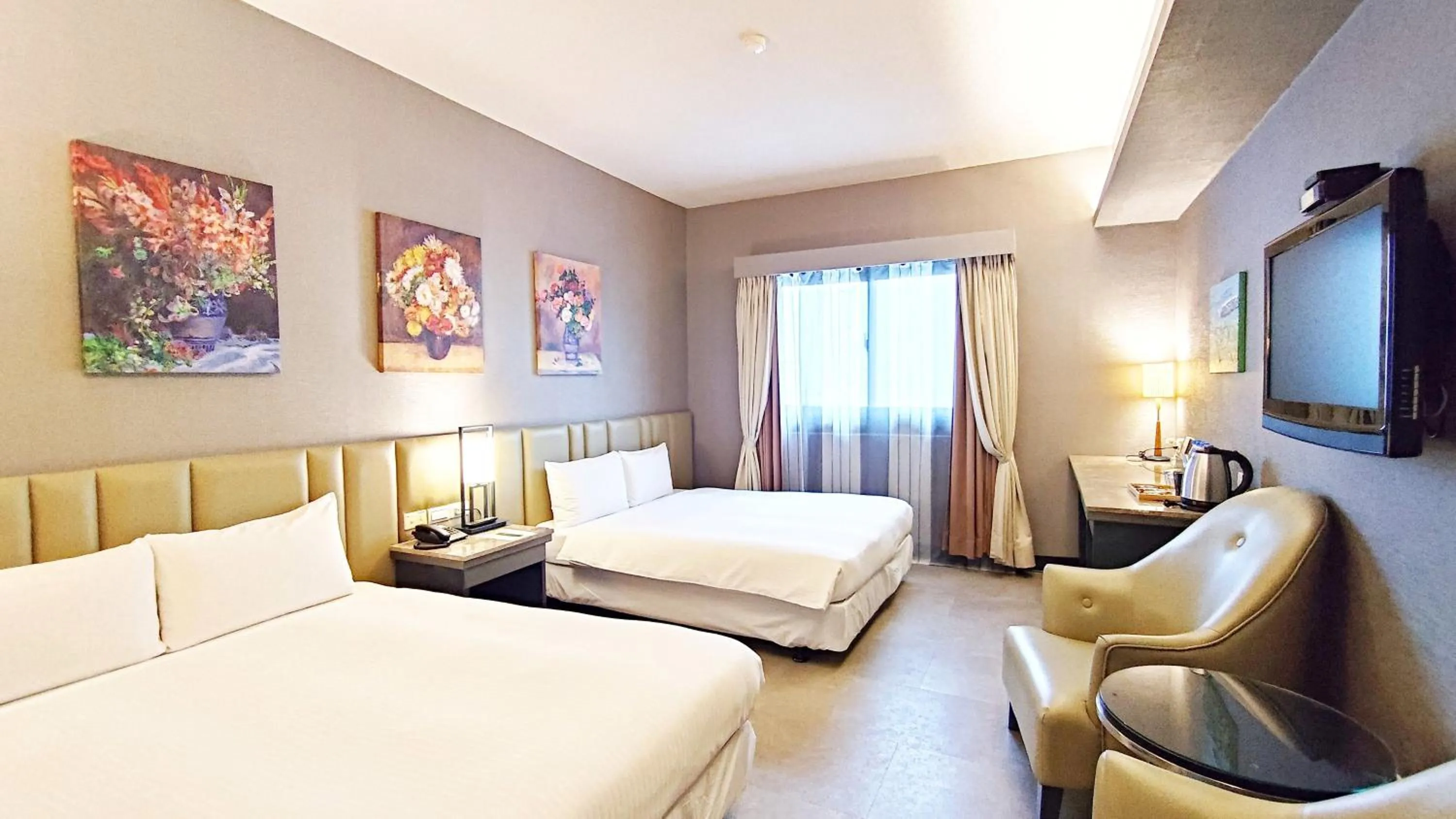 Bedroom, Bed in Kaohsiung Ahotel