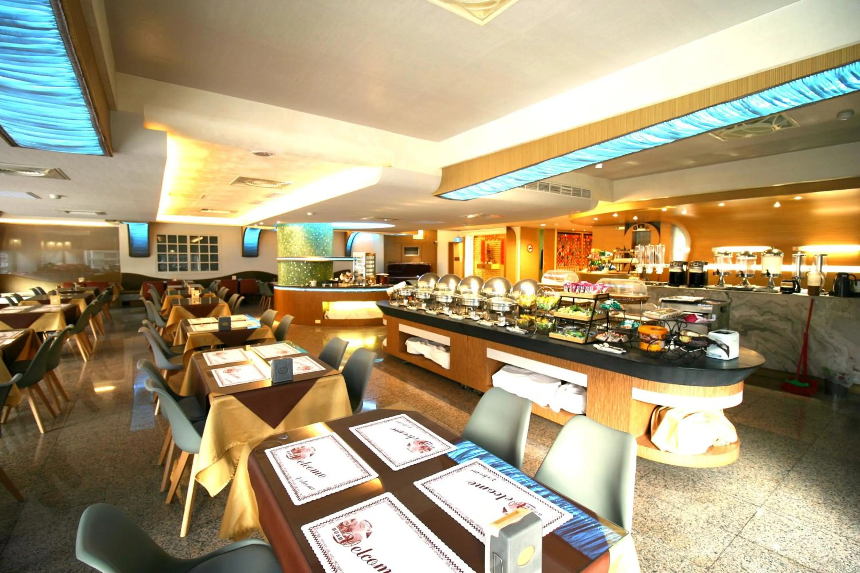 Restaurant/places to eat in Kaohsiung Ahotel