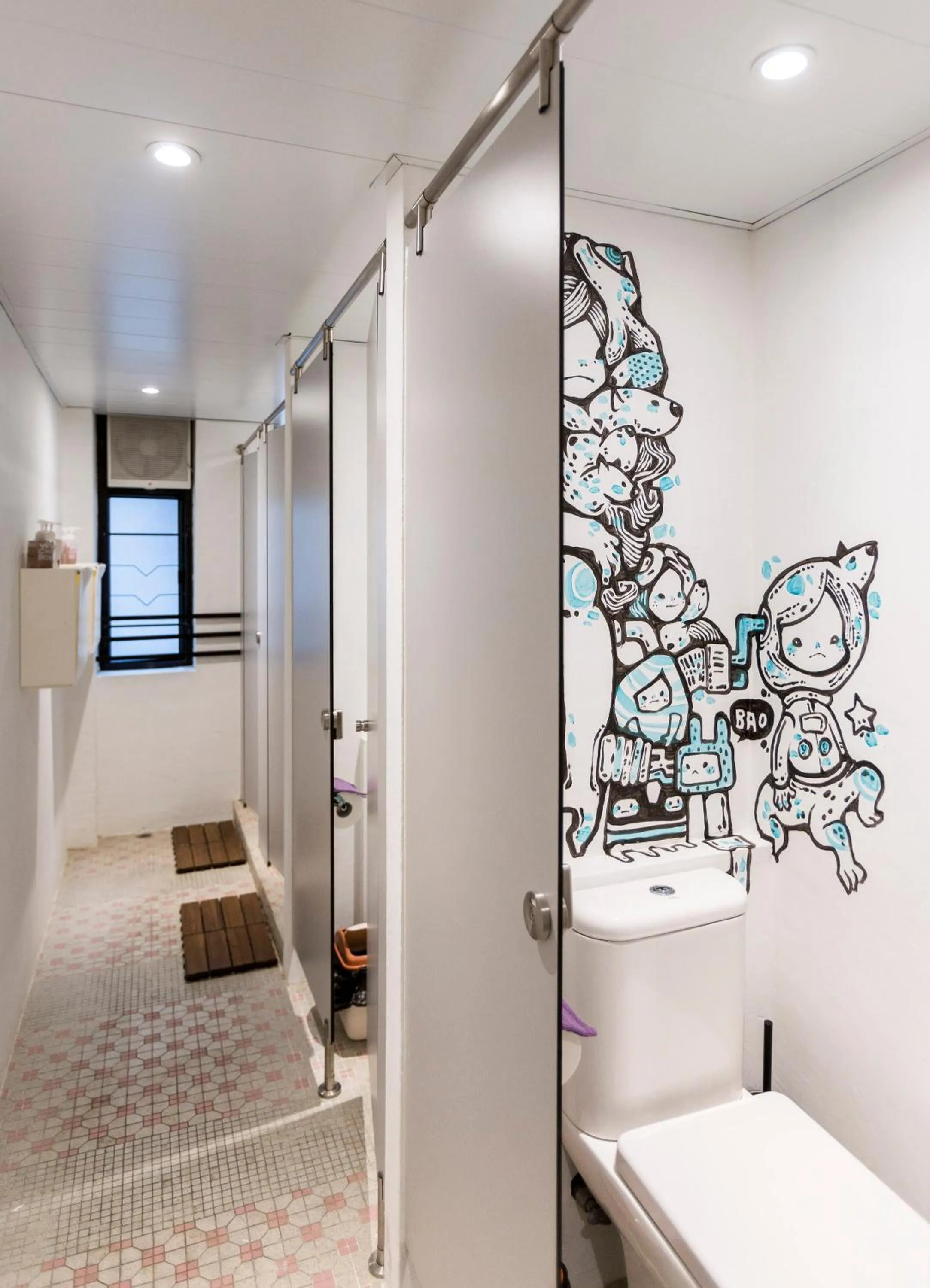 Shower in The Mahjong