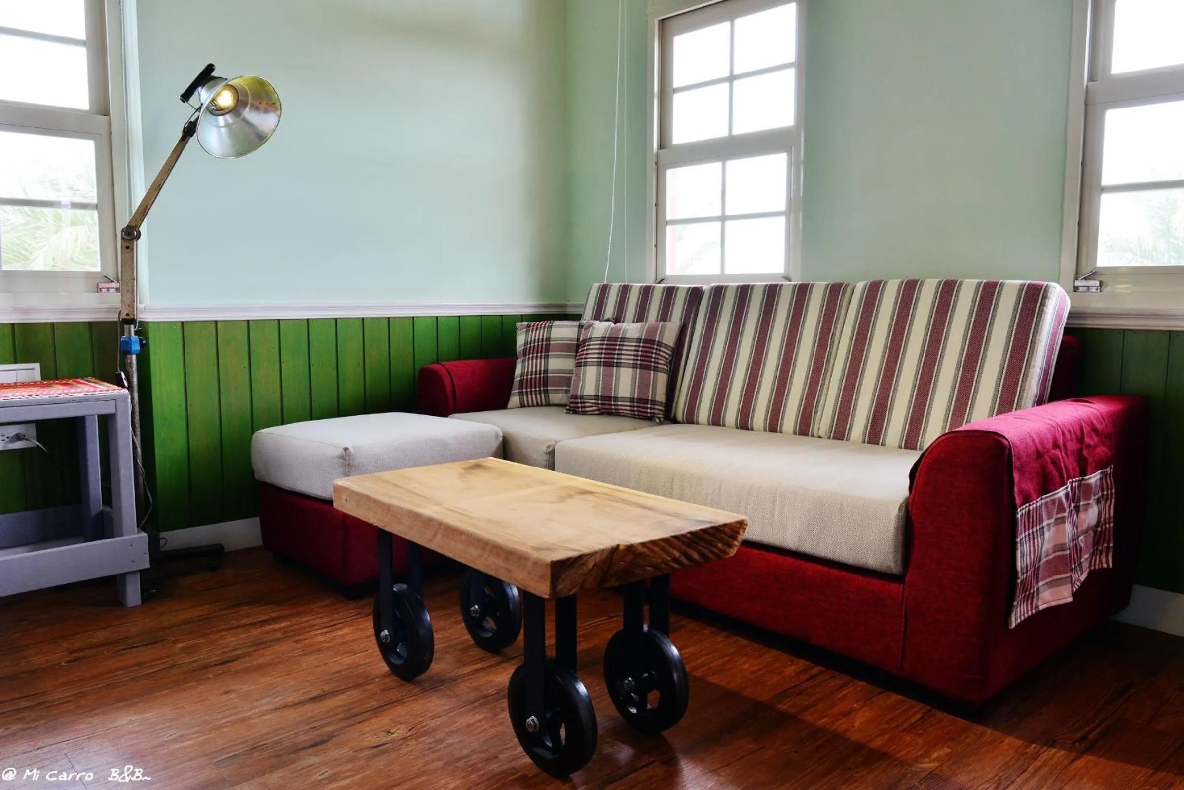 Seating area in MiCarro B&B