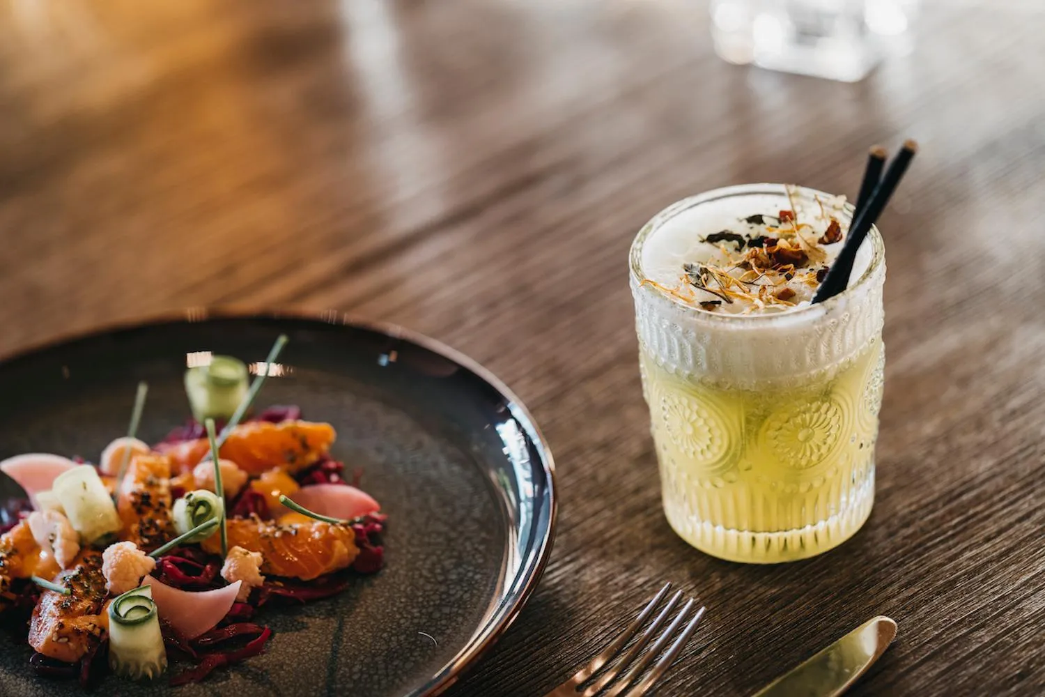 Restaurant/places to eat in Peaks Place Apartments & SPA