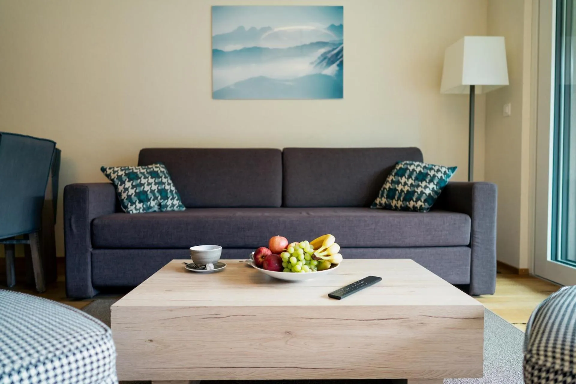 Living room in Peaks Place Apartments & SPA