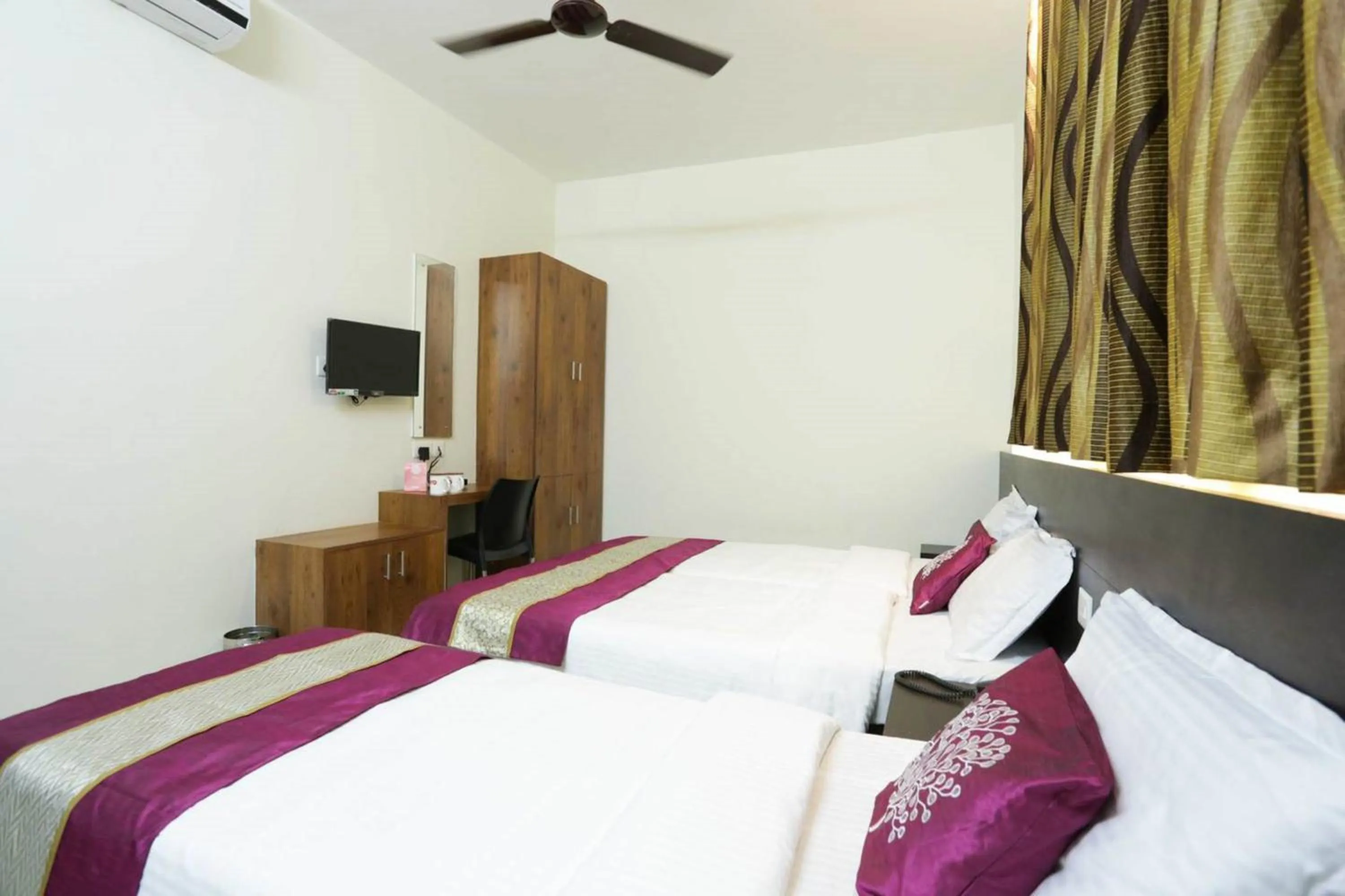 Photo of the whole room, Bed in Hotel Prathiba Heritage