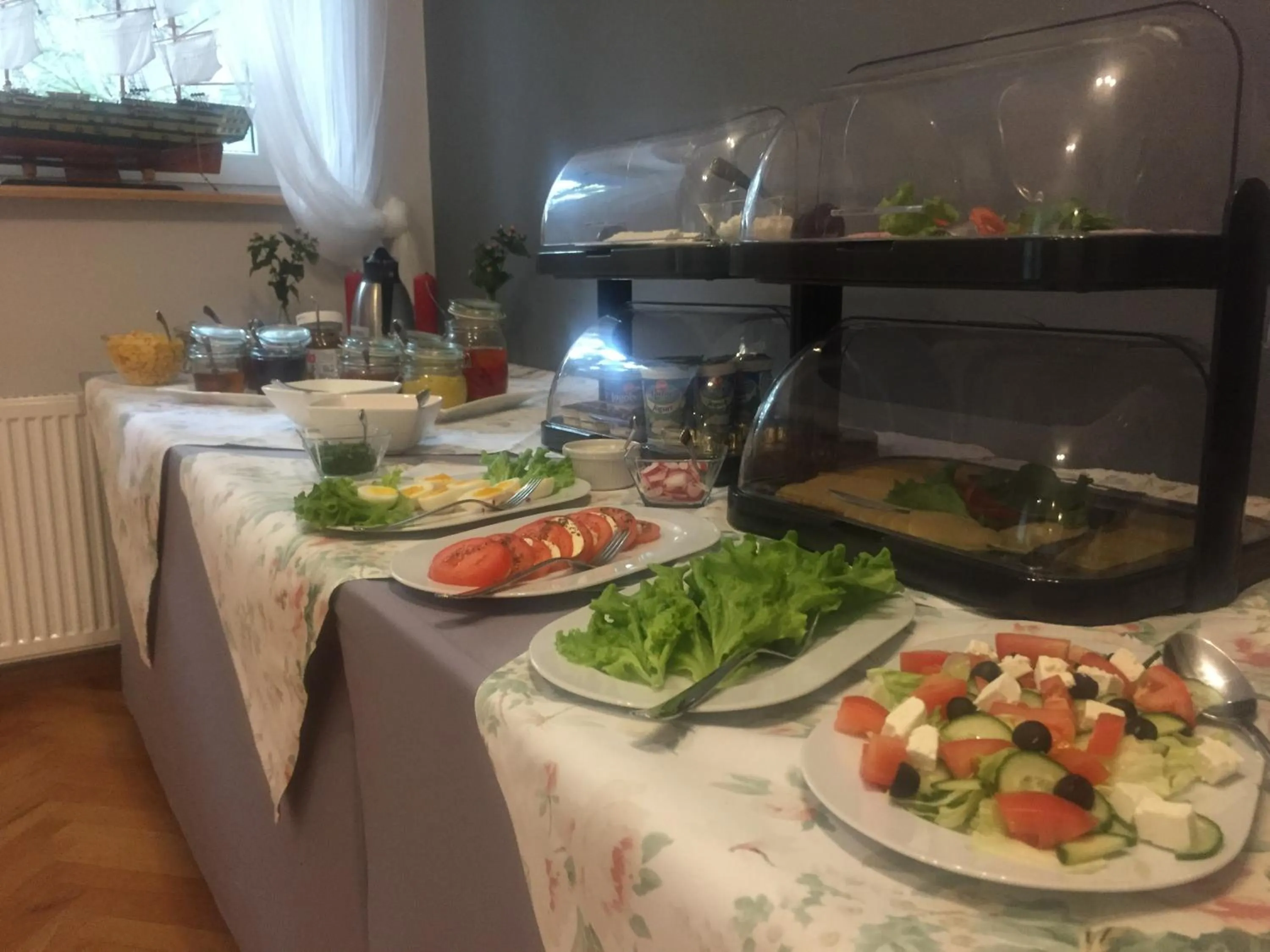 Restaurant/places to eat in Dom św. Józefa