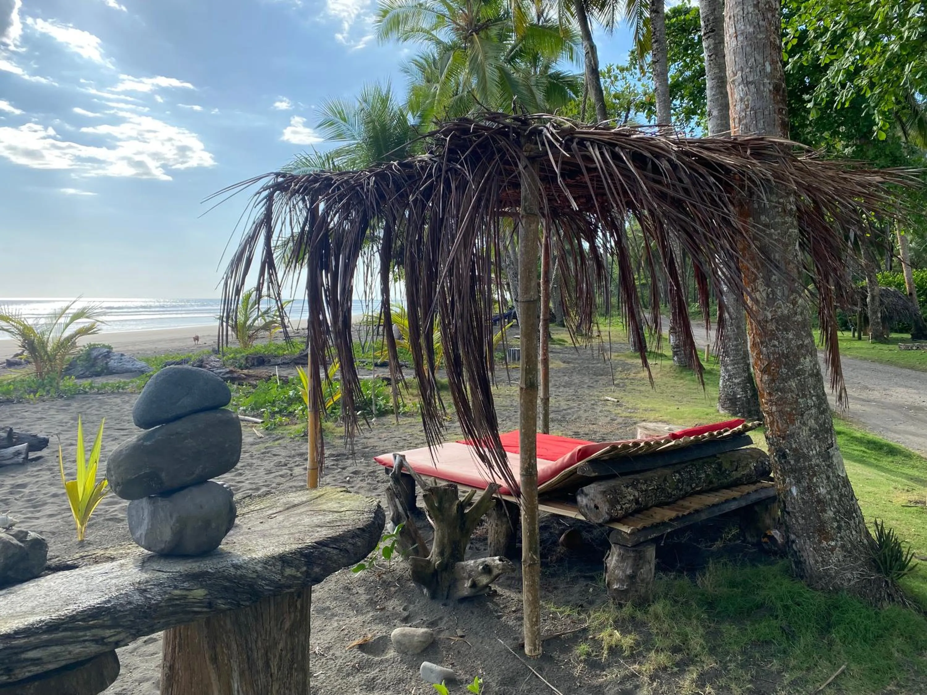 Beach in Hotel Clandestino beach resort