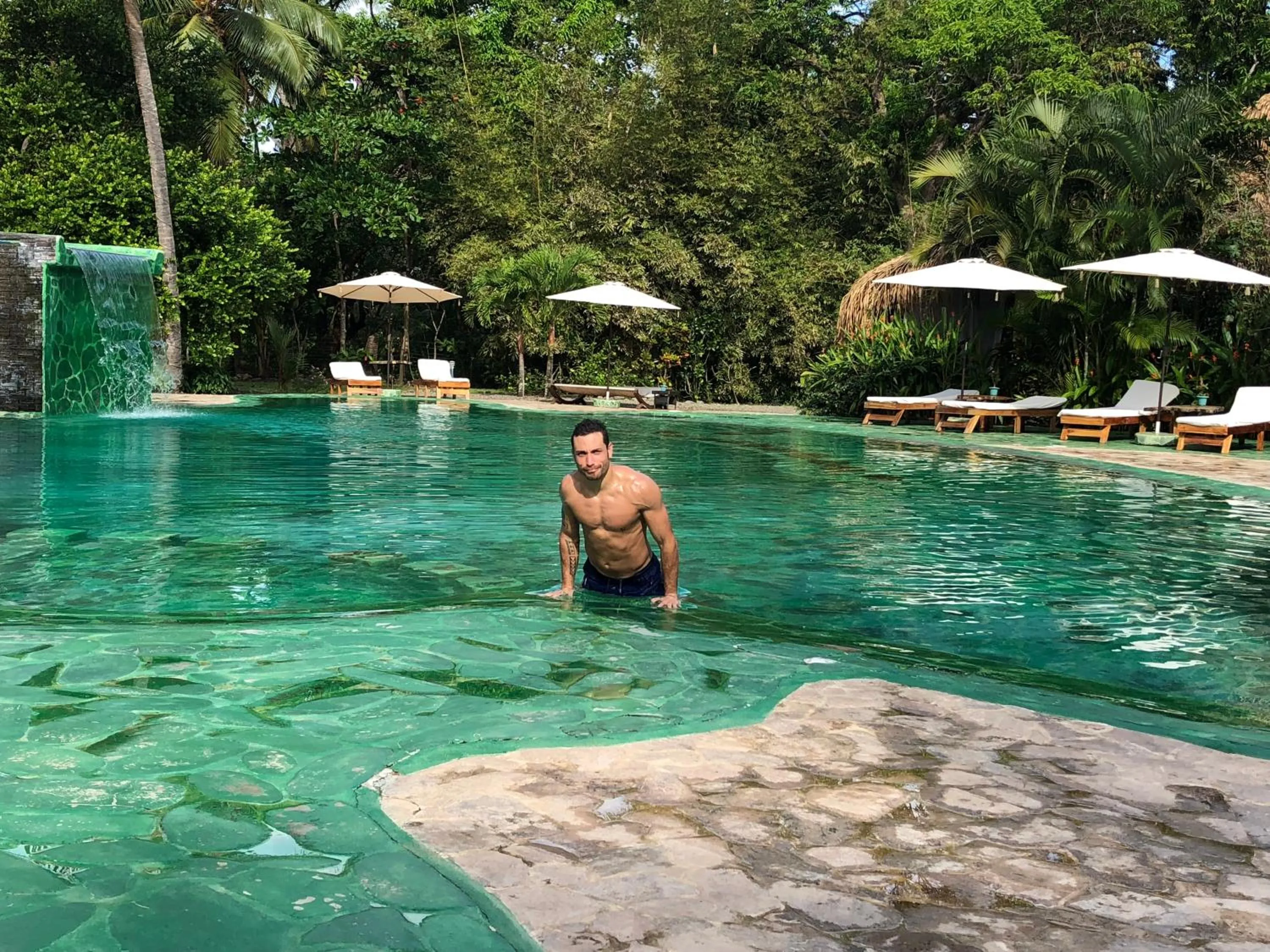 Swimming pool in Hotel Clandestino beach resort