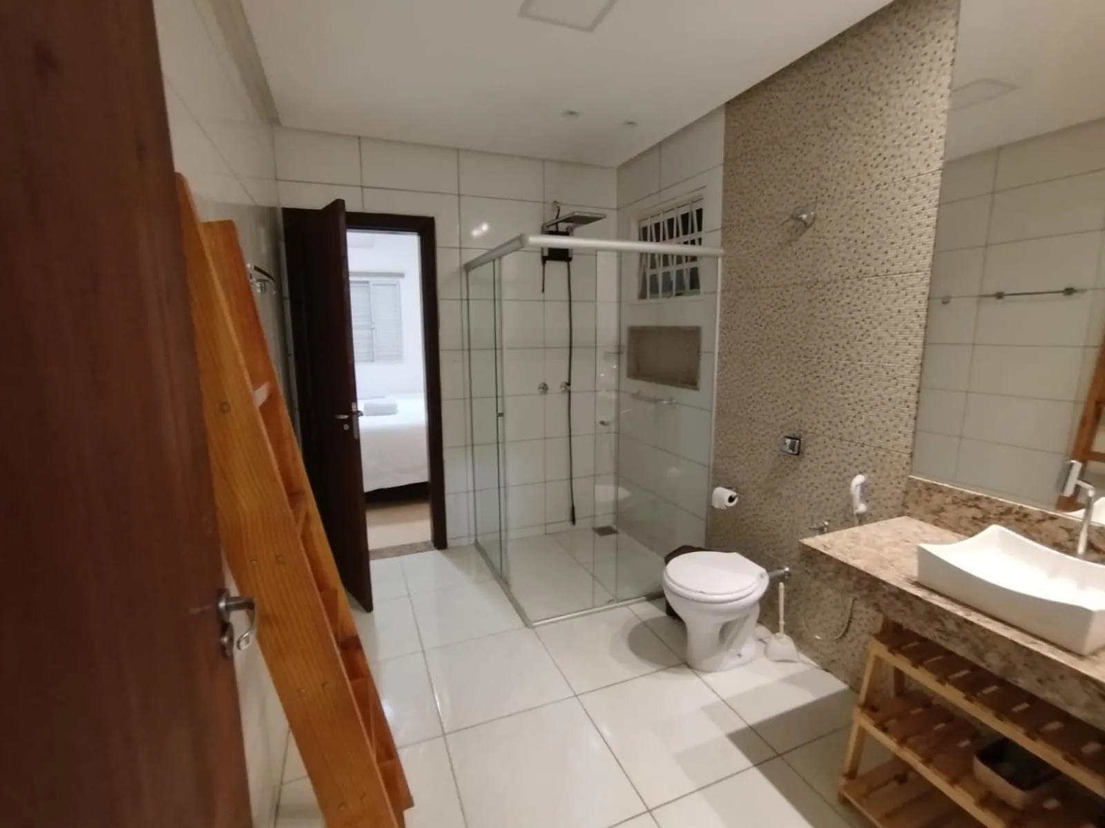 Shower in Sitio Cantin