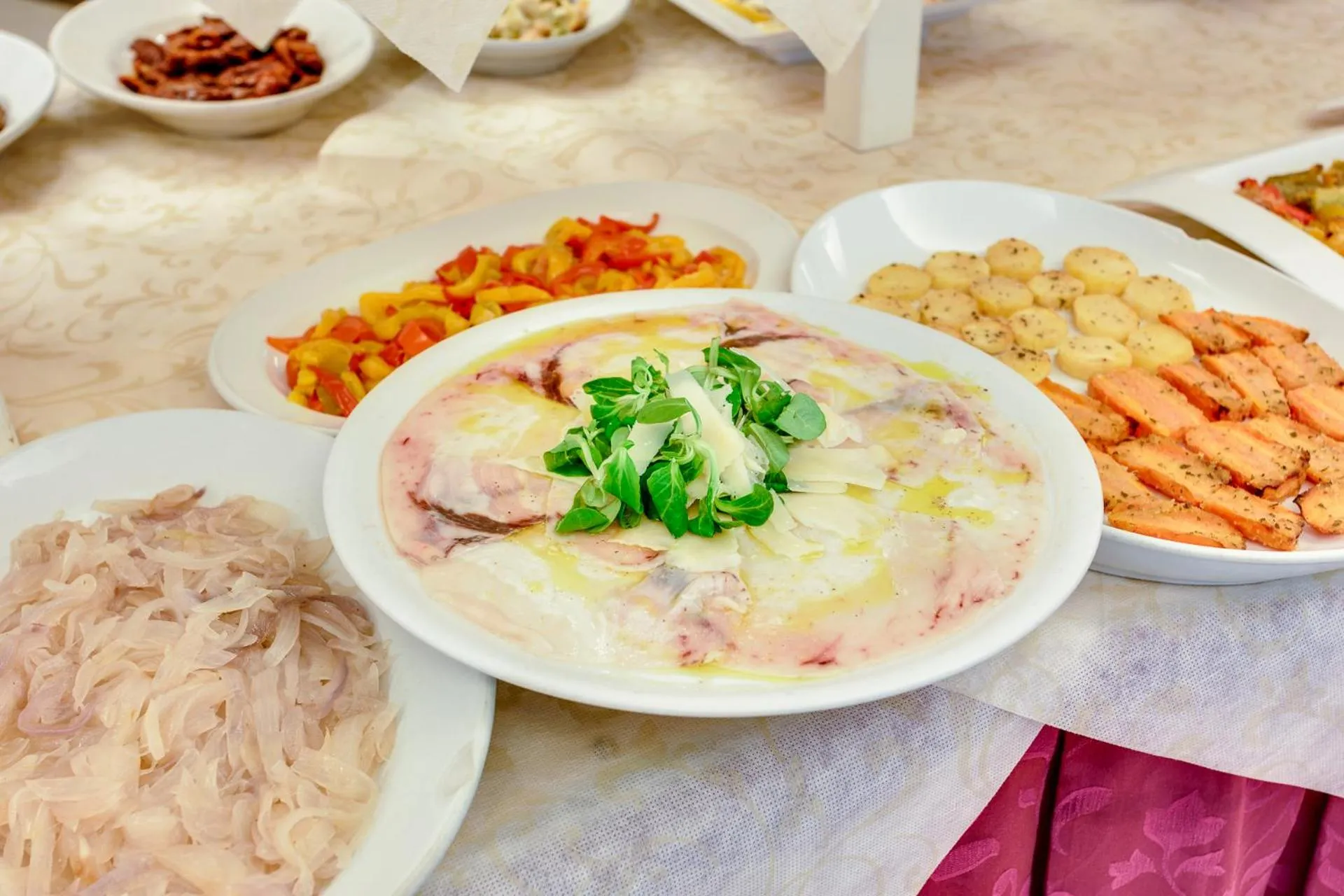 Food and drinks in Hotel Dolcevita