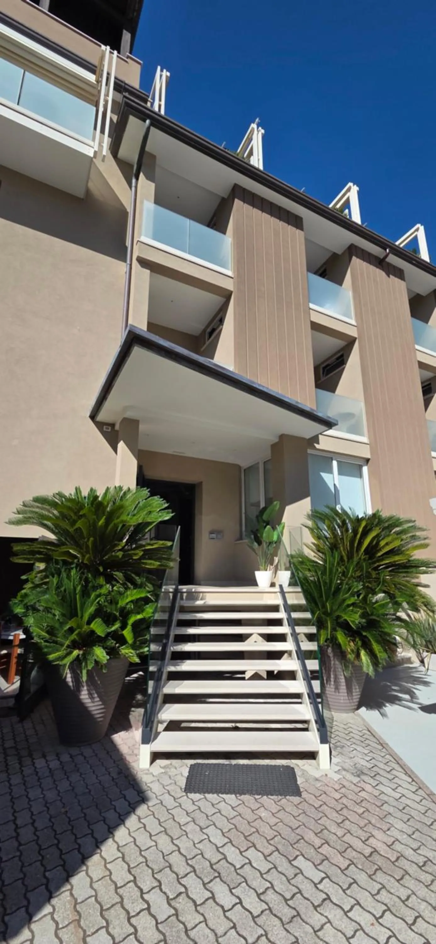 Property building in Hotel Dolcevita