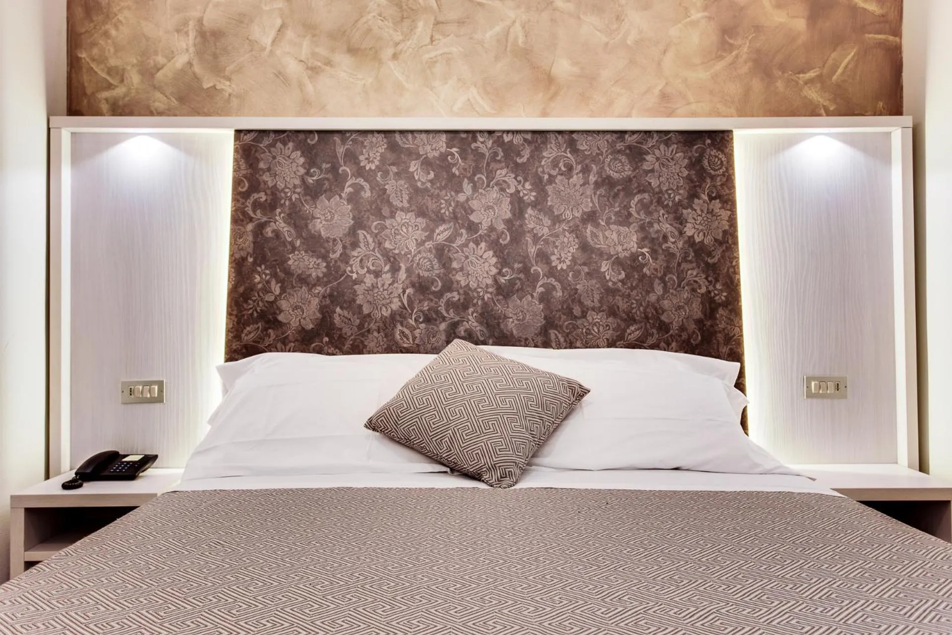 Decorative detail, Bed in Hotel Dolcevita