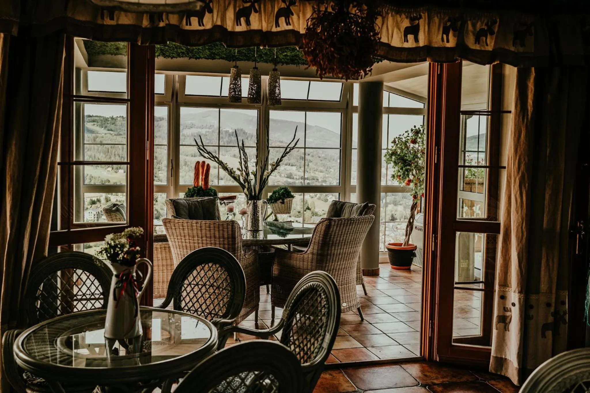 Property building in Karolowy Dwór