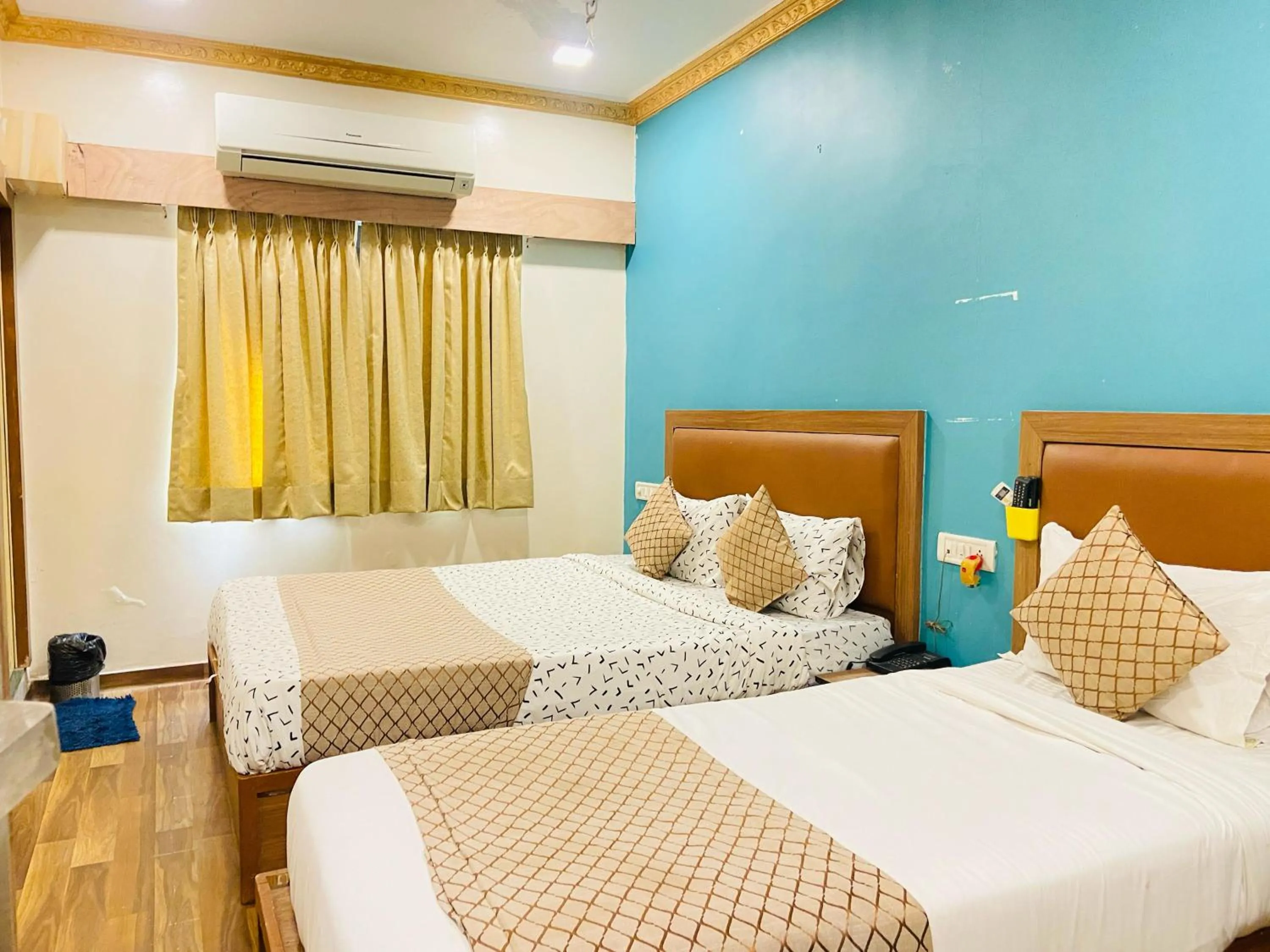 Bed in Hotel ABC Satellite Prahlad Nagar