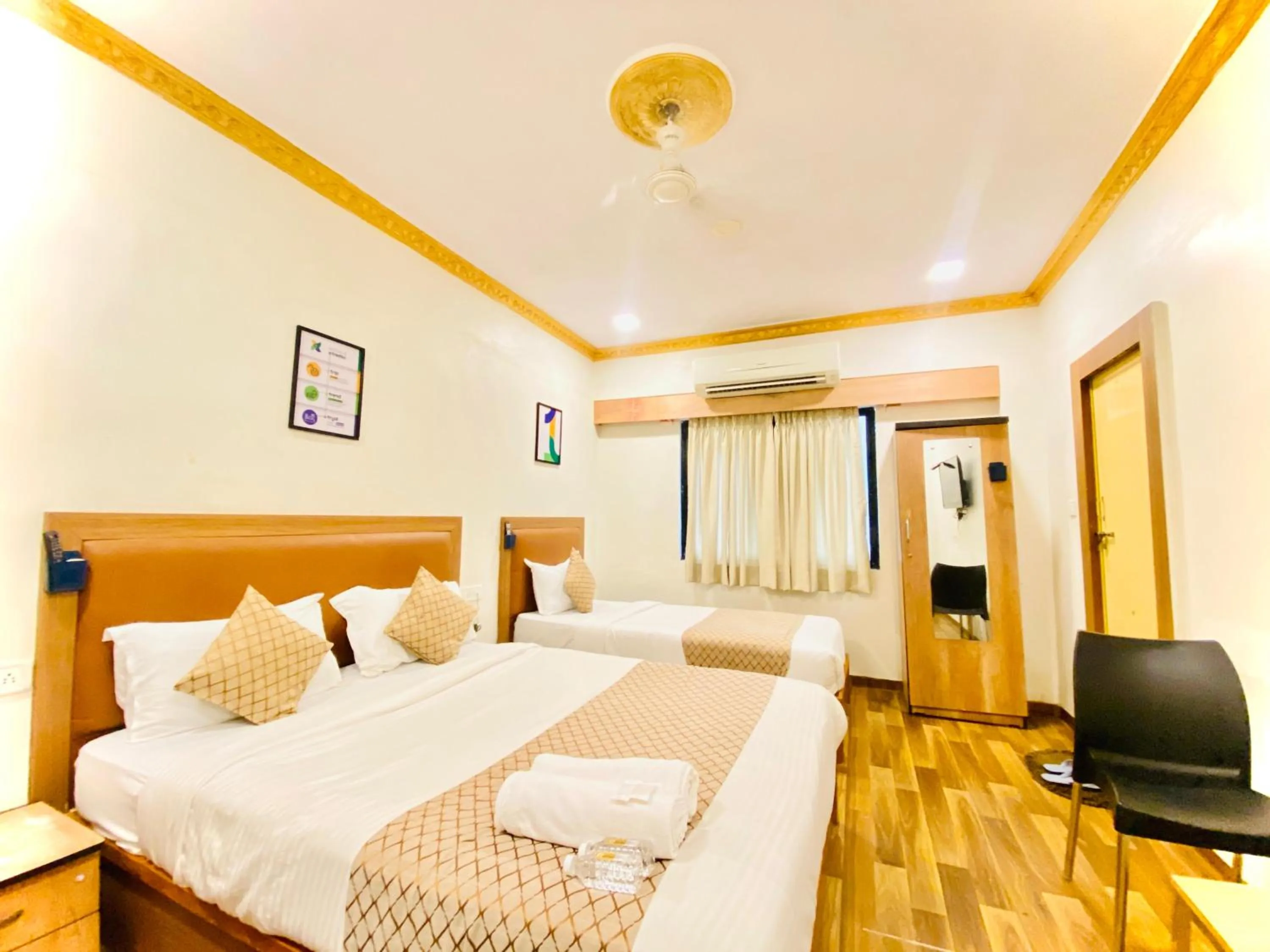 Bed in Hotel ABC Satellite Prahlad Nagar