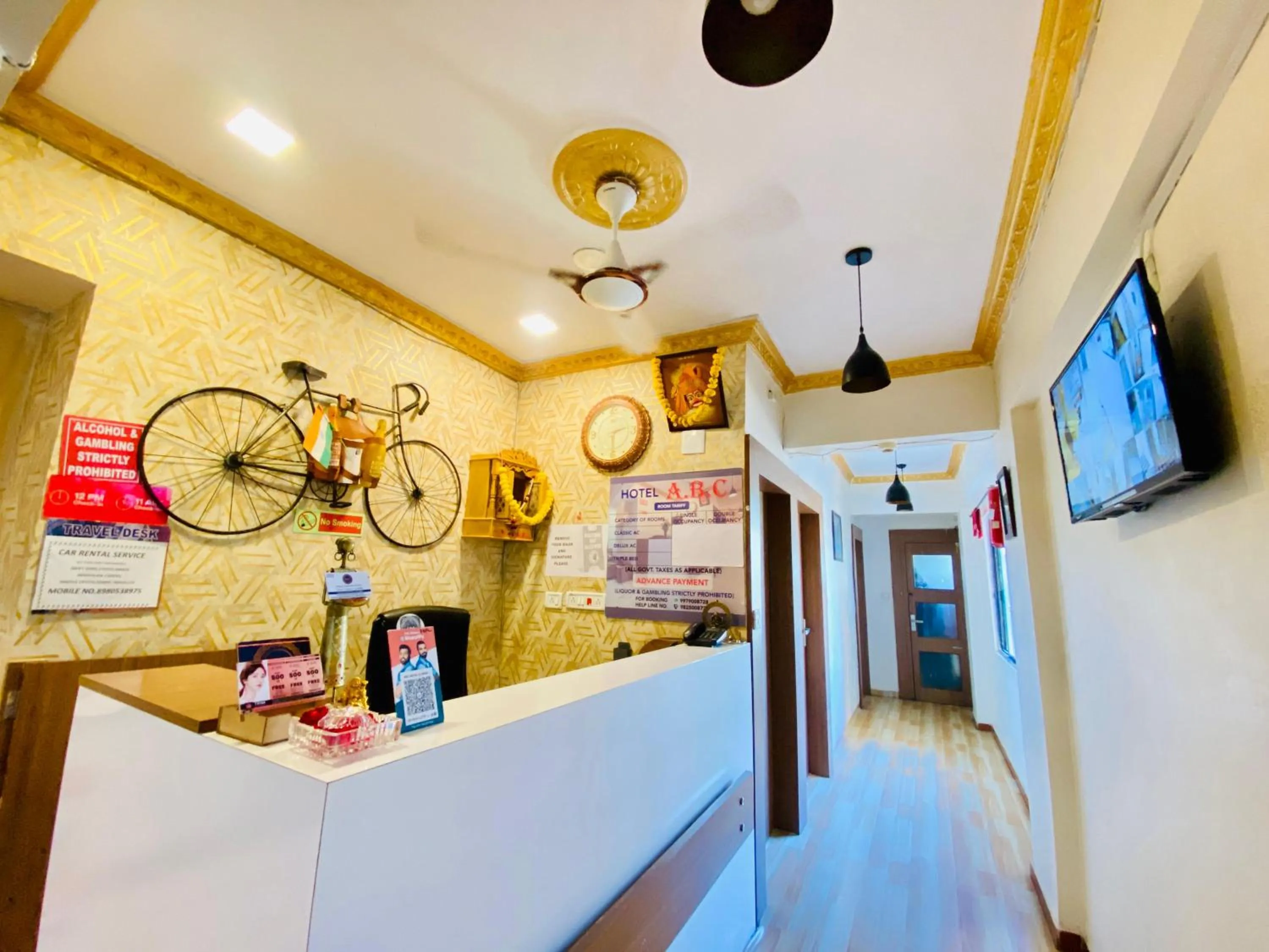 Lobby or reception in Hotel ABC Satellite Prahlad Nagar