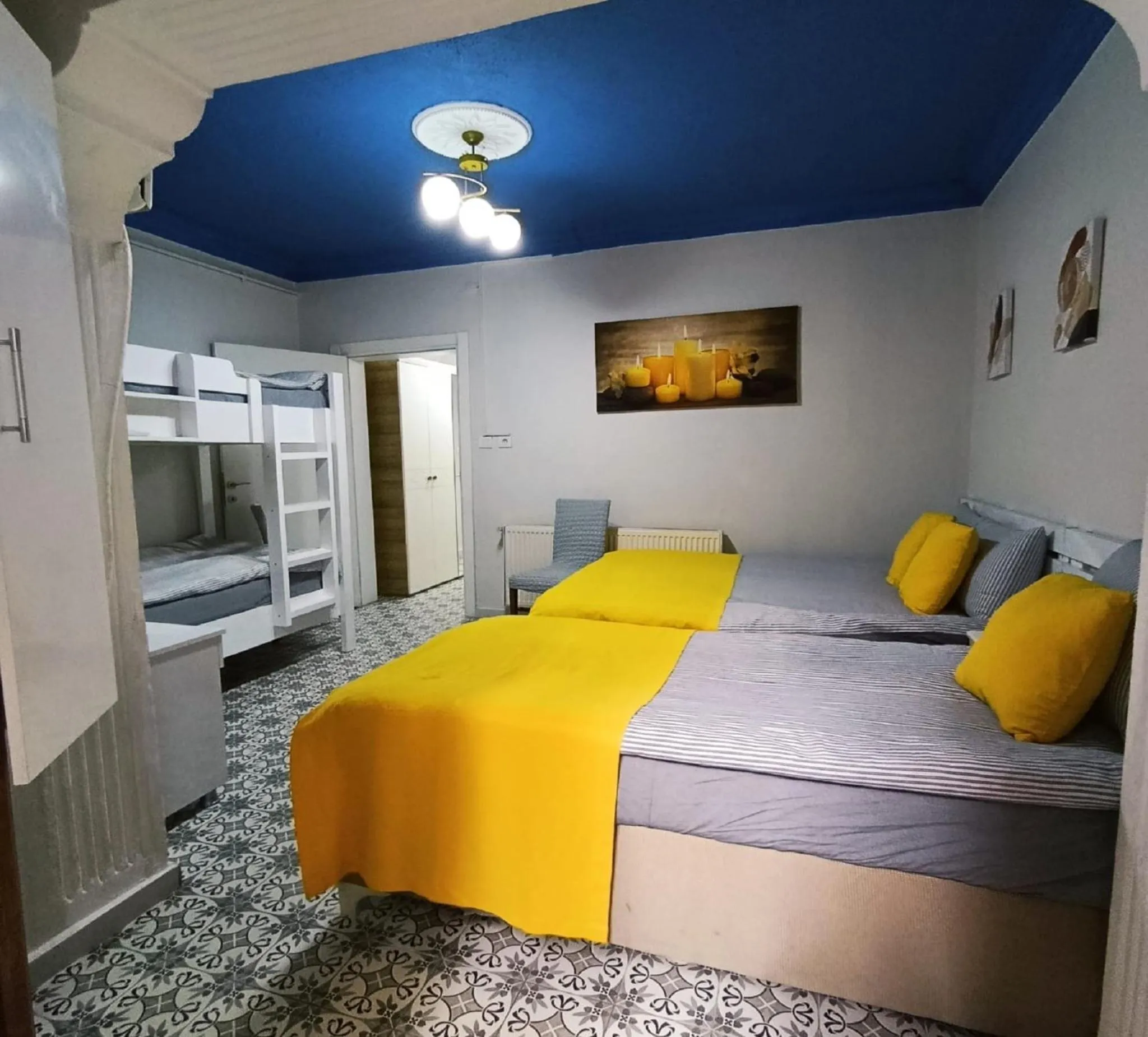 Photo of the whole room, Bed in Armagan Suite Taksim