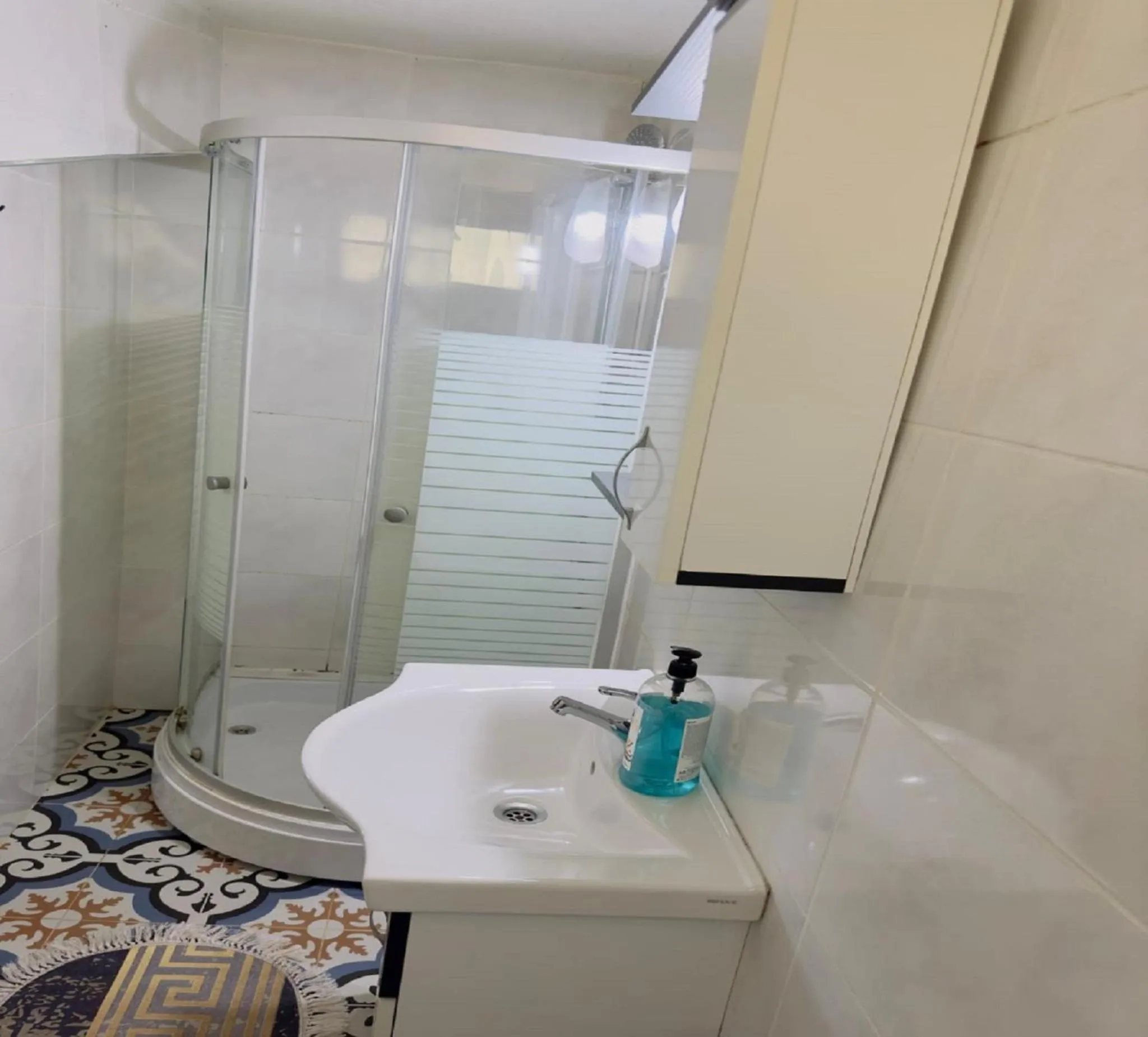 Shower in Armagan Suite Taksim