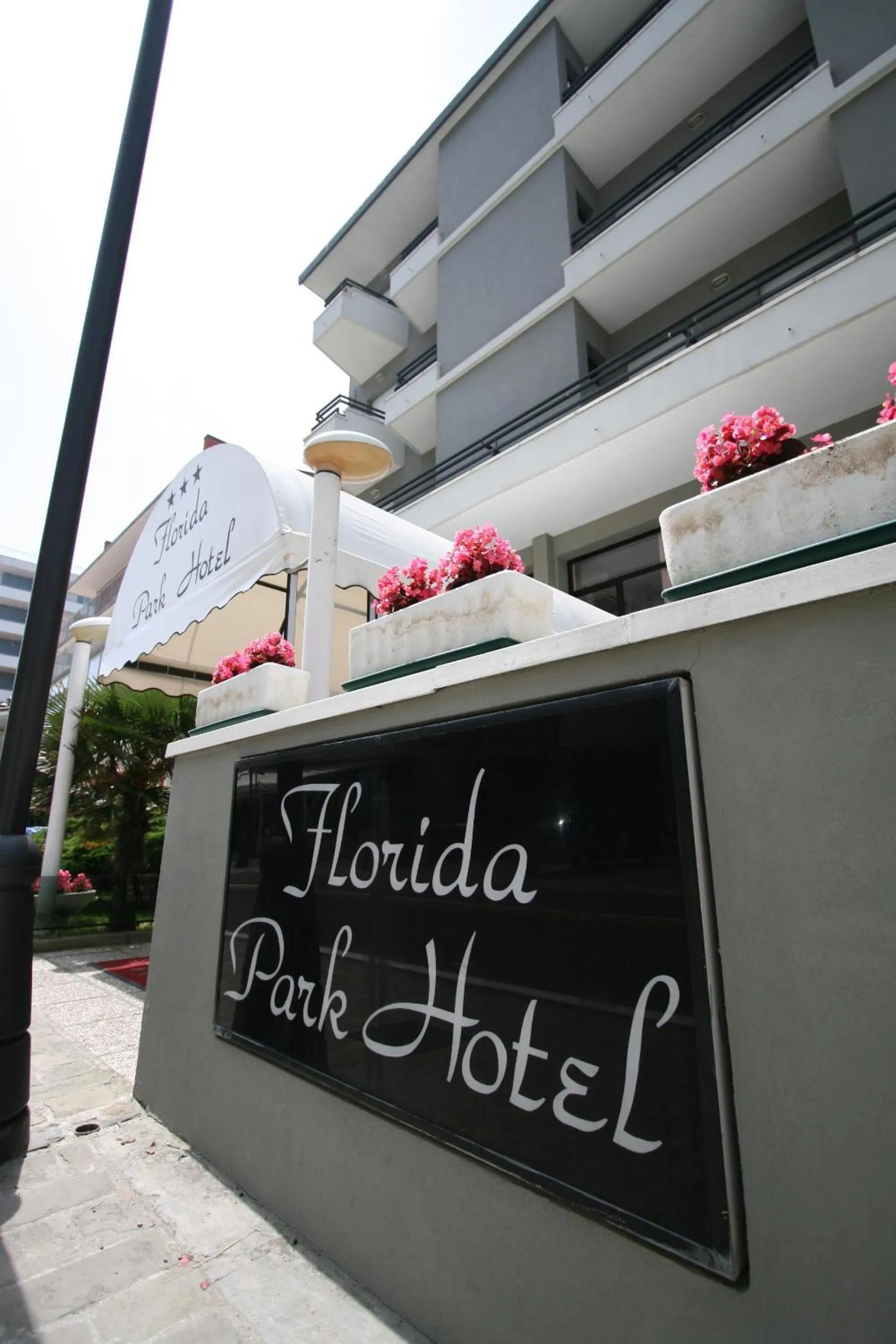 Property logo or sign in Florida Park Hotel