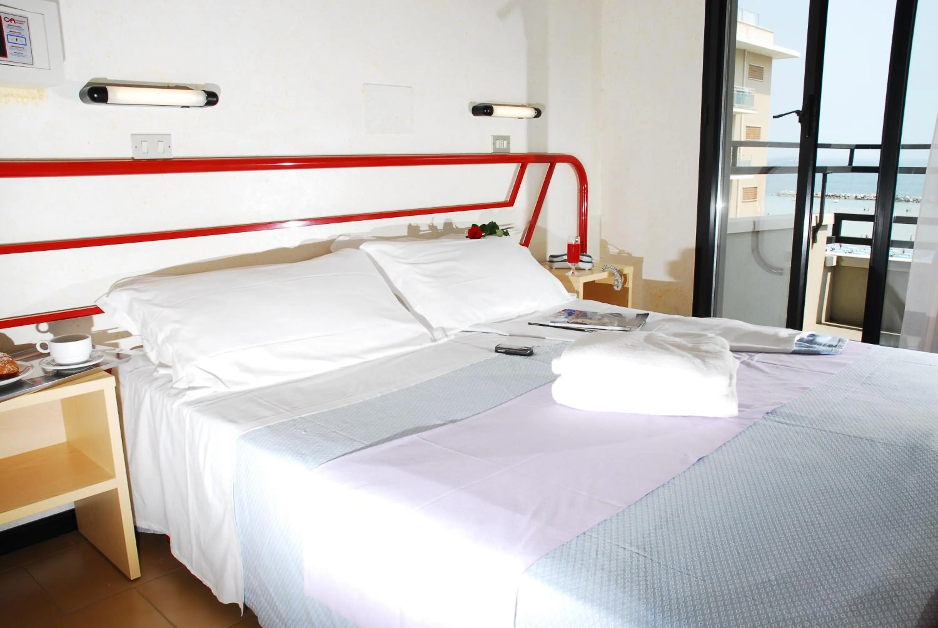 Bed in Florida Park Hotel