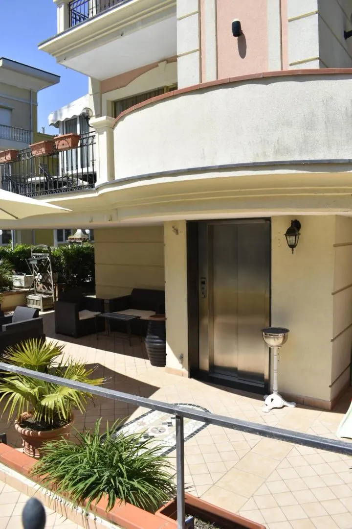 Hotel Perla Verde