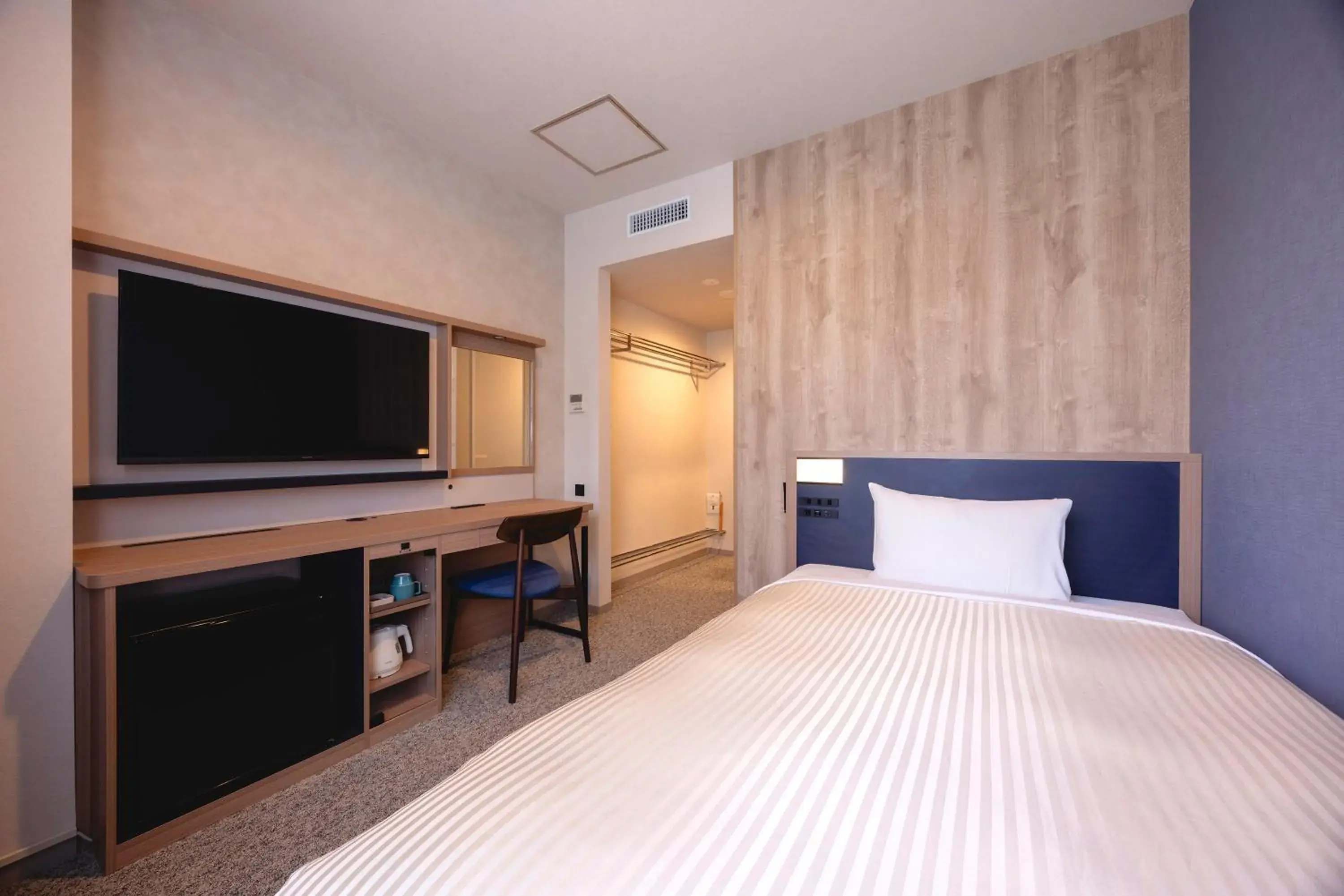 Single Room in Hotel Mariners Court Tokyo Single Room in Hotel Mariners Court Tokyo