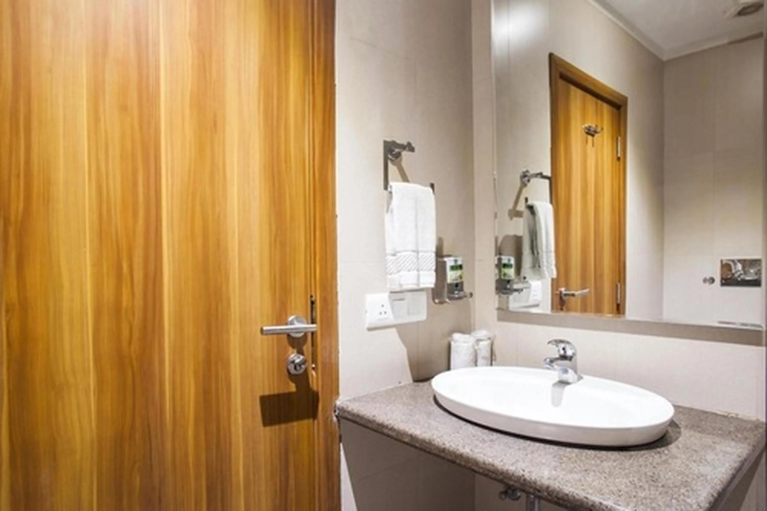 Bathroom in Hotel Le Roi Raipur at Raipur Railway Station