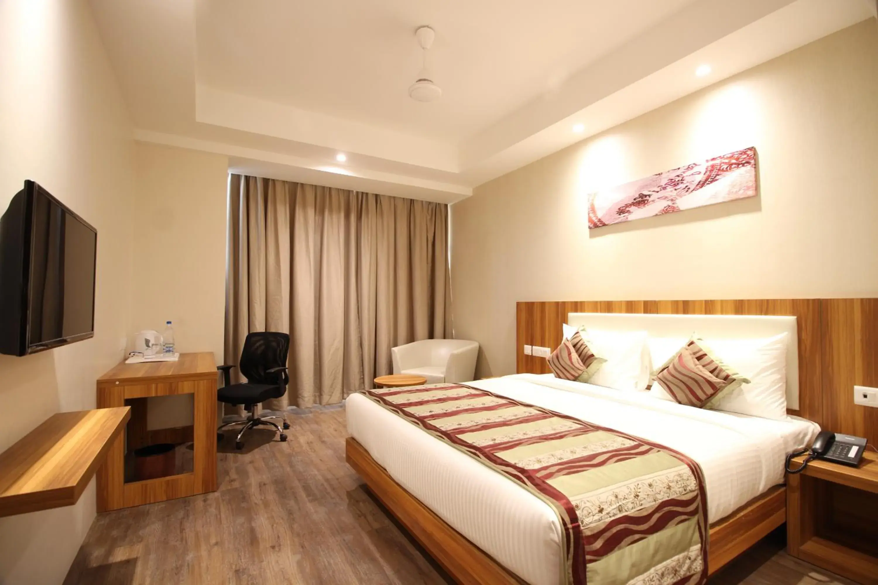 Photo of the whole room, Bed in Hotel Le Roi Raipur at Raipur Railway Station Photo of the whole room, Bed in Hotel Le Roi Raipur at Raipur Railway Station